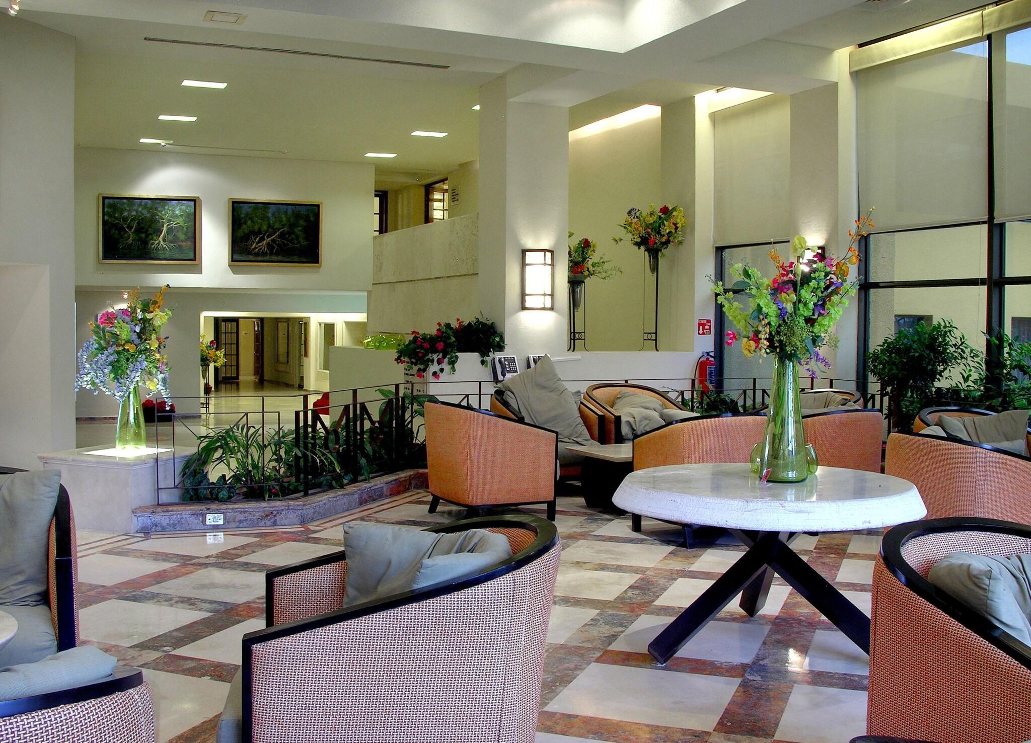 Vista Lobby Hotel Terranova