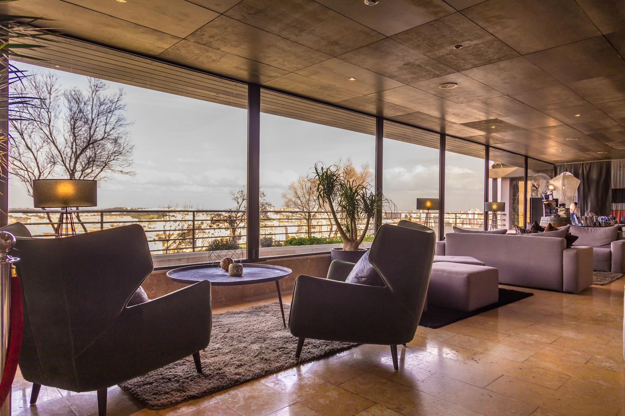 Bar/Salón B&B Hotel Sado Setúbal