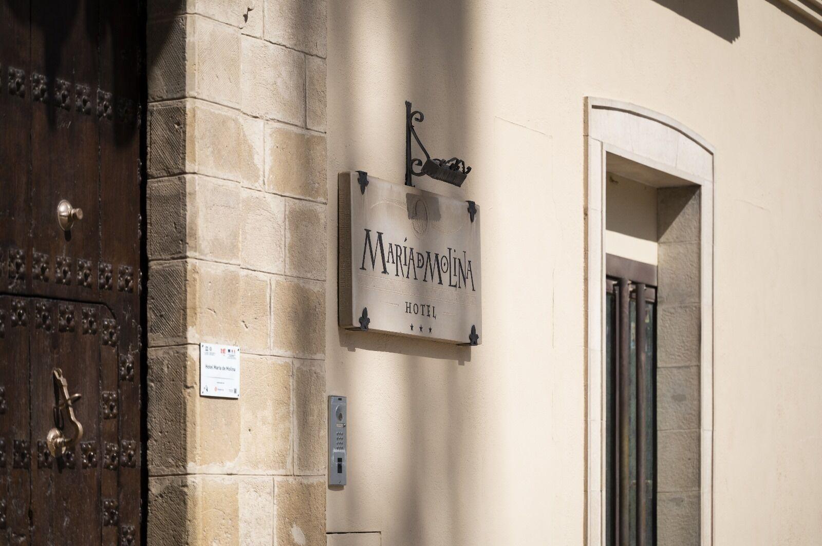 Vista Exterior Hotel María de Molina