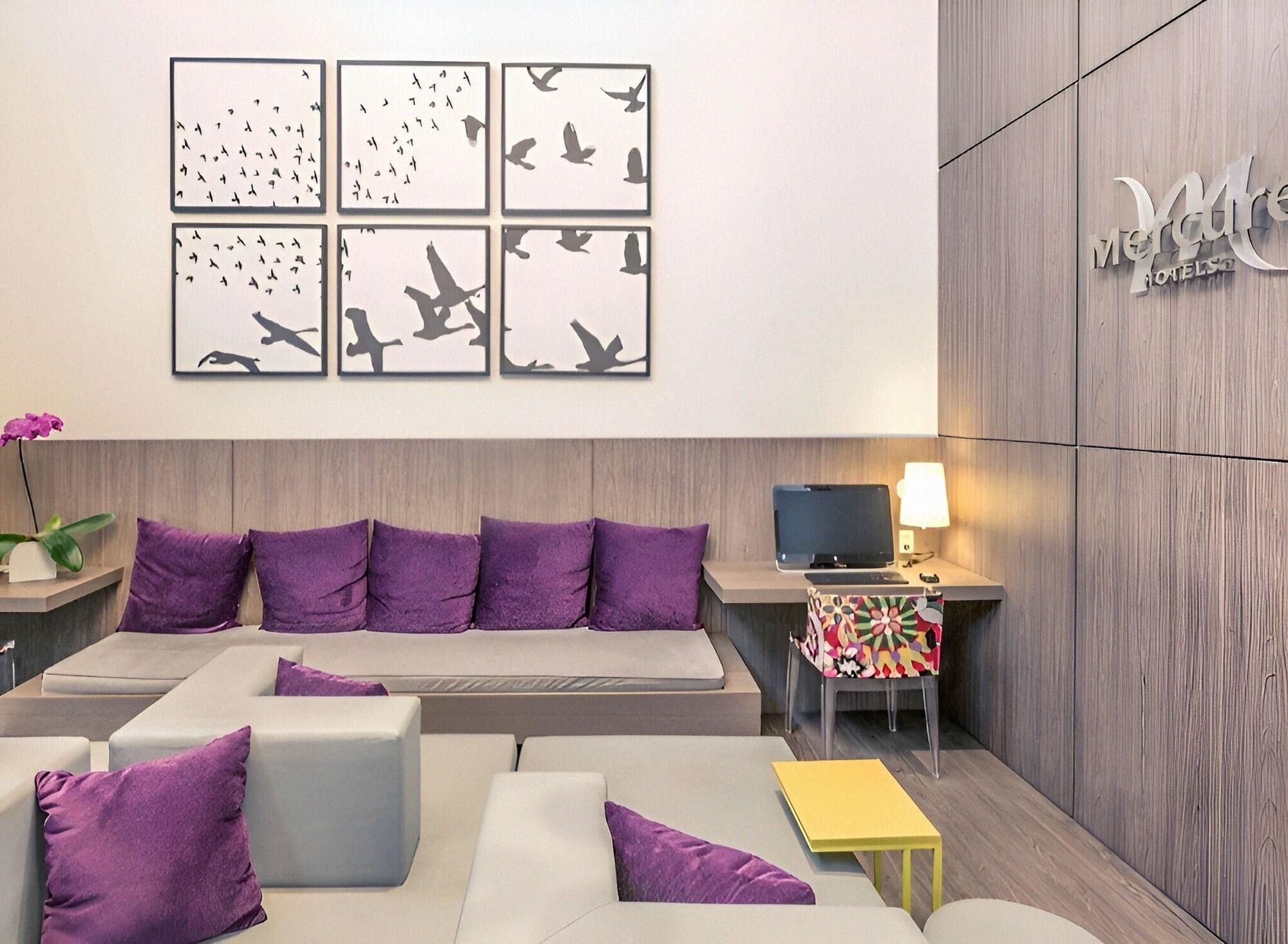Vista Lobby Modern Class Hotel