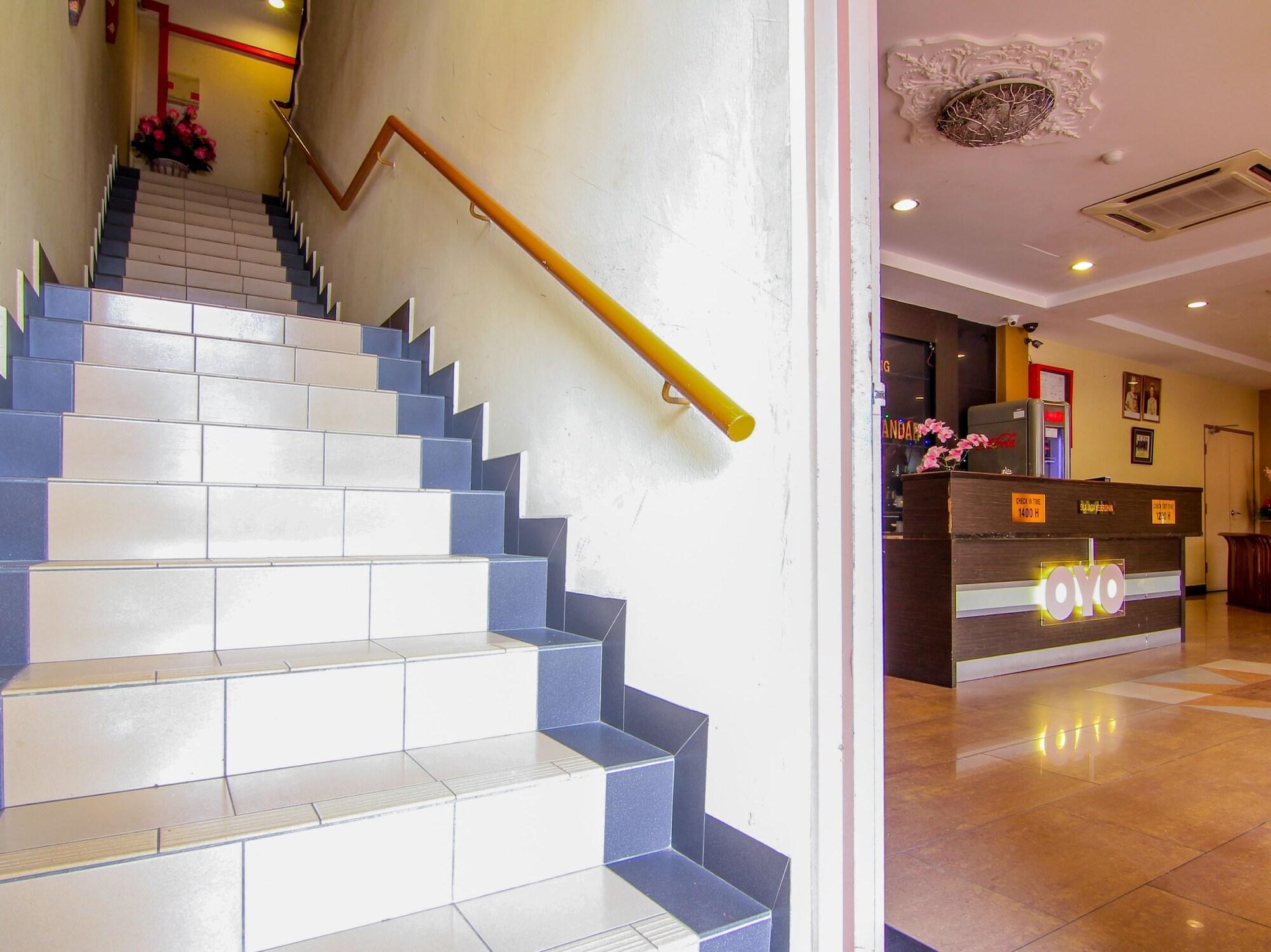 Varios OYO 11343 Hotel Putra Iskandar