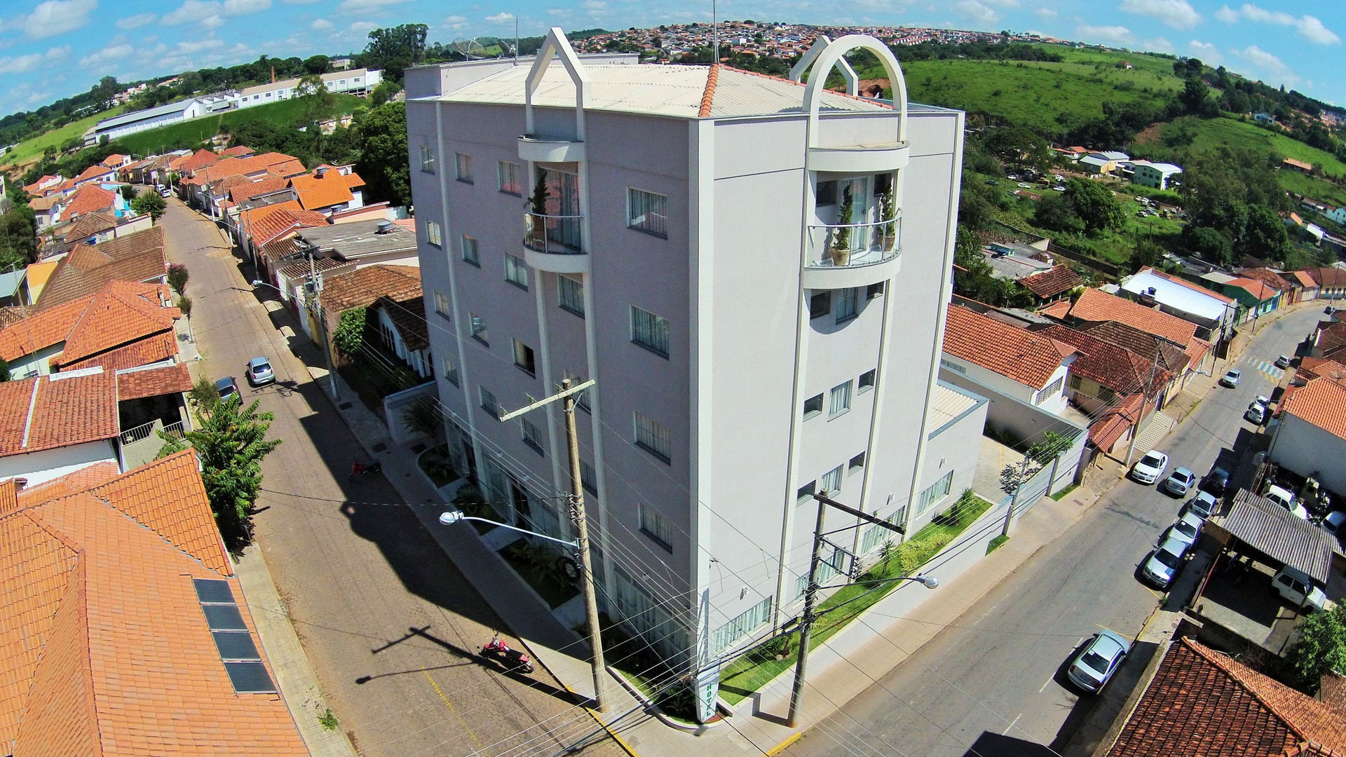 Vista da fachada Matinada Palace Hotel Ltda