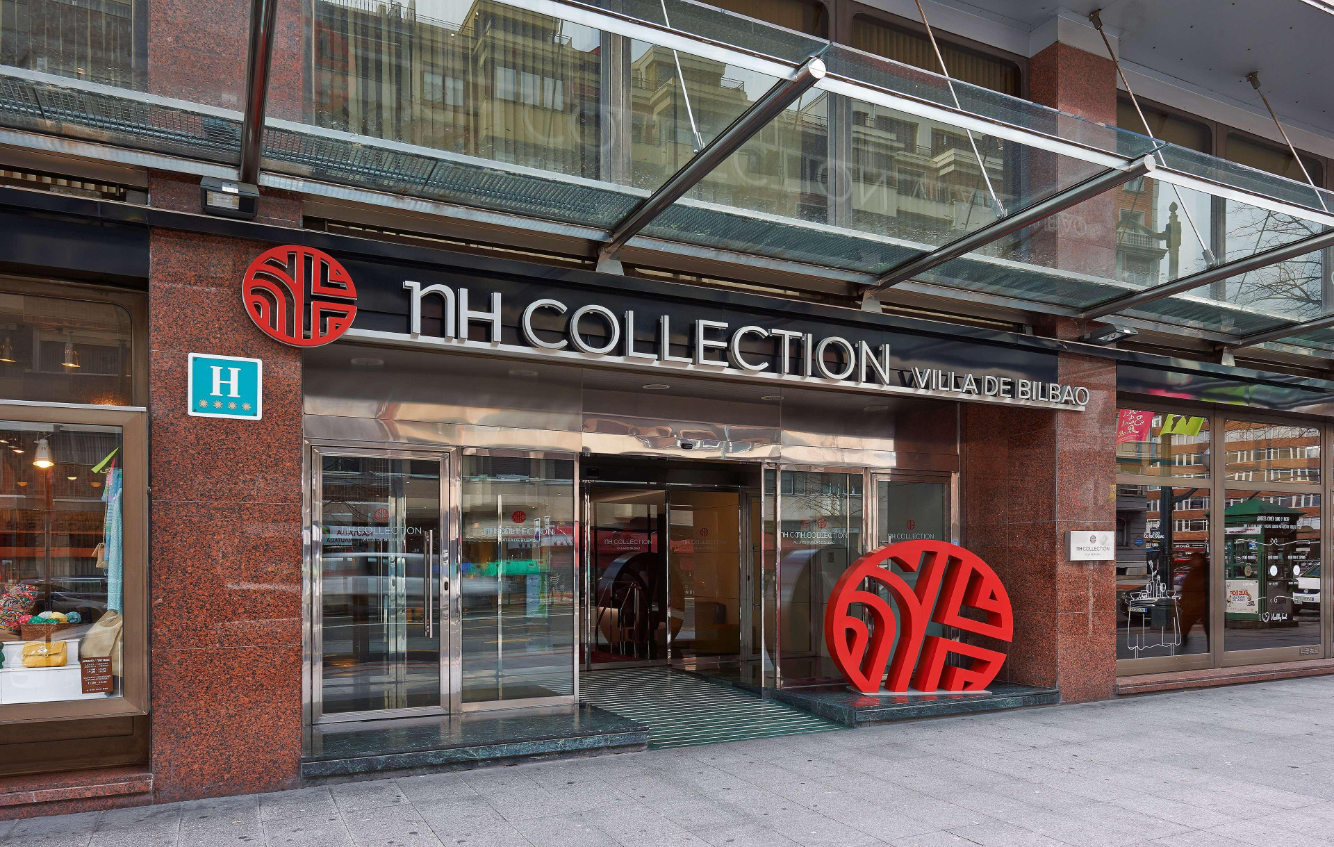 Vista Exterior NH Collection Villa de Bilbao