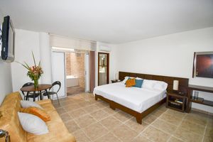 Alojamiento - Hotel Monarca