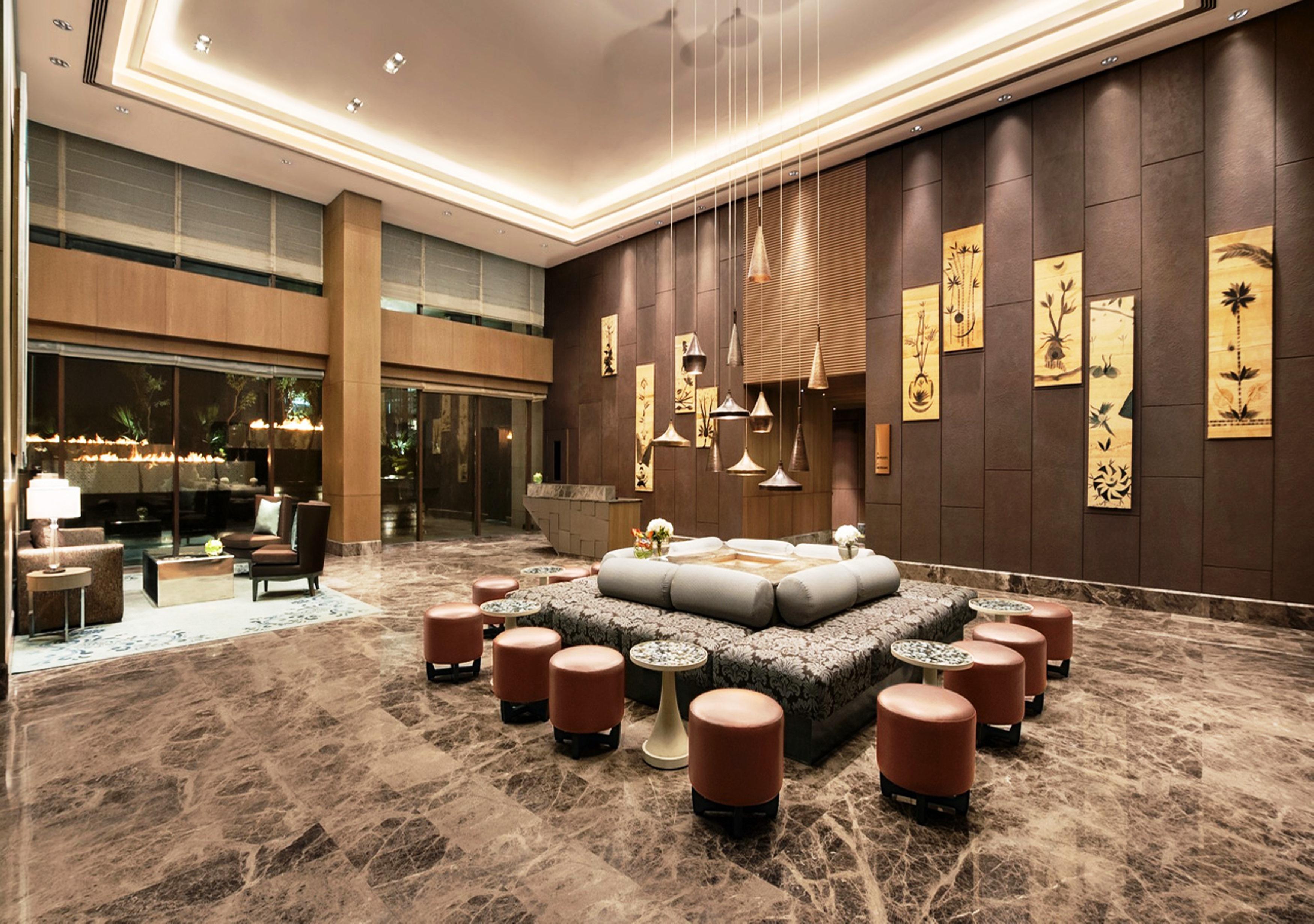 Vista Lobby The Leela Ambience Convention Hotel Delhi
