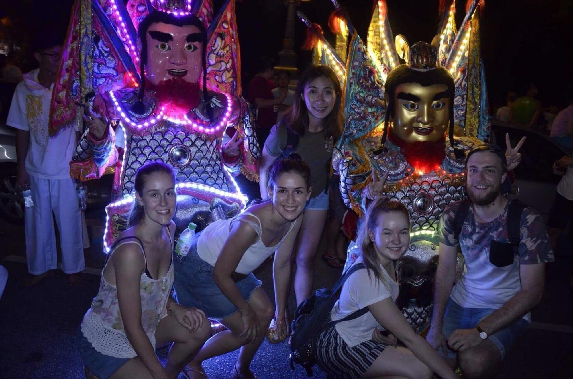 Varios Vloft Backpackers Hostel