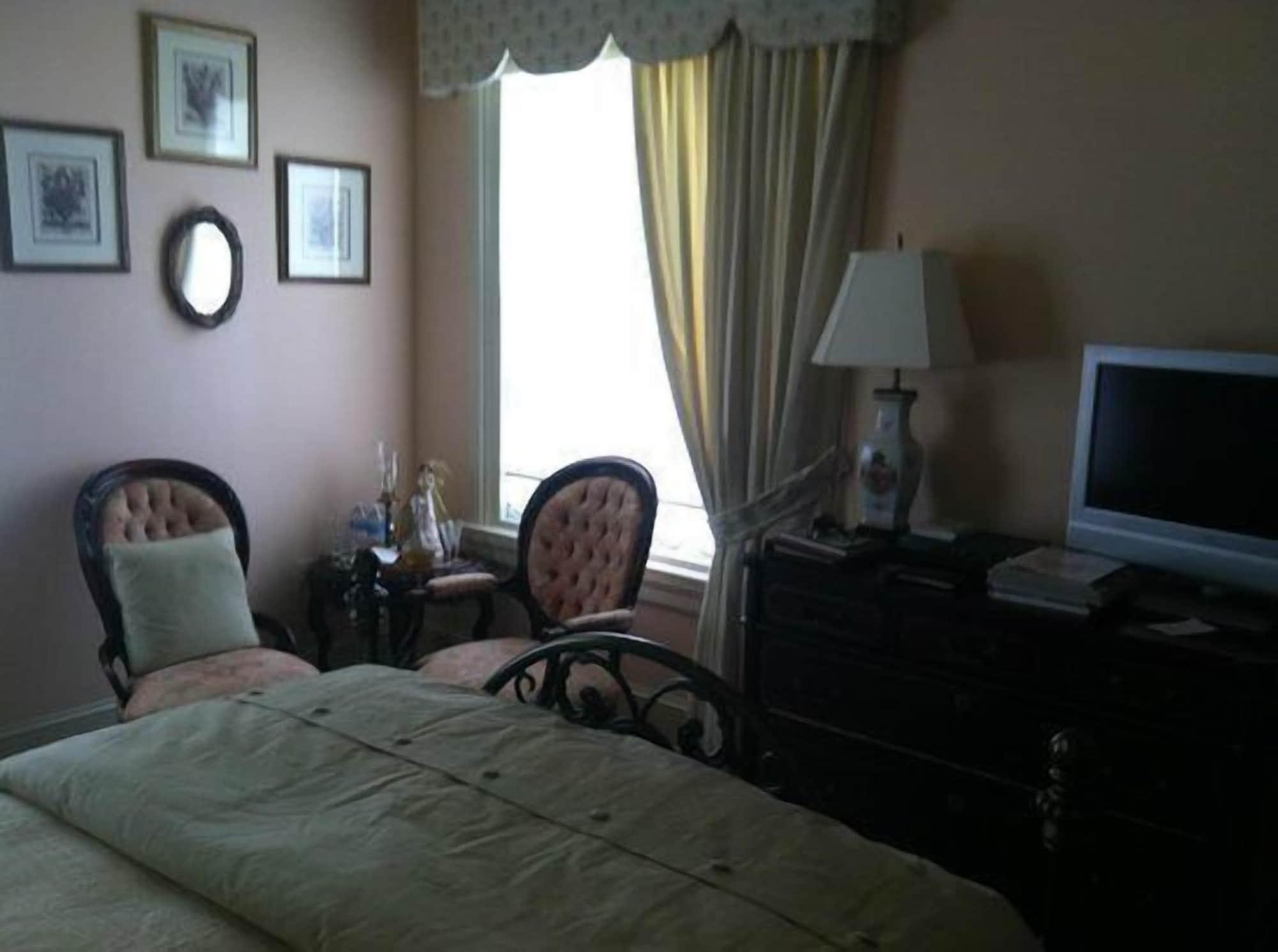 Habitación Inn at 202 Dover