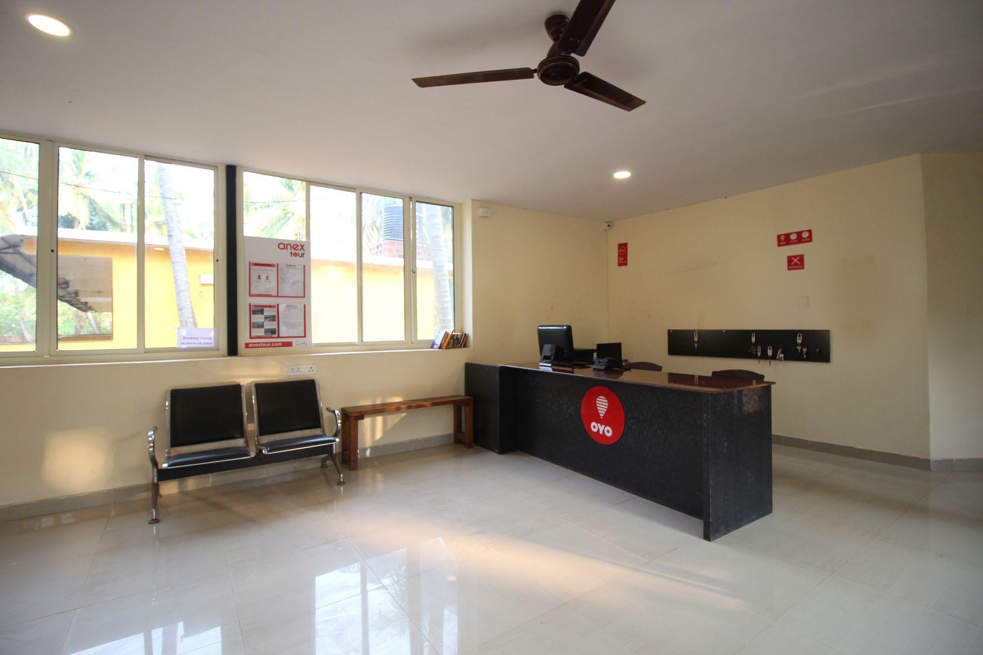 Vista Lobby OYO 9409 Morjim Grand INN