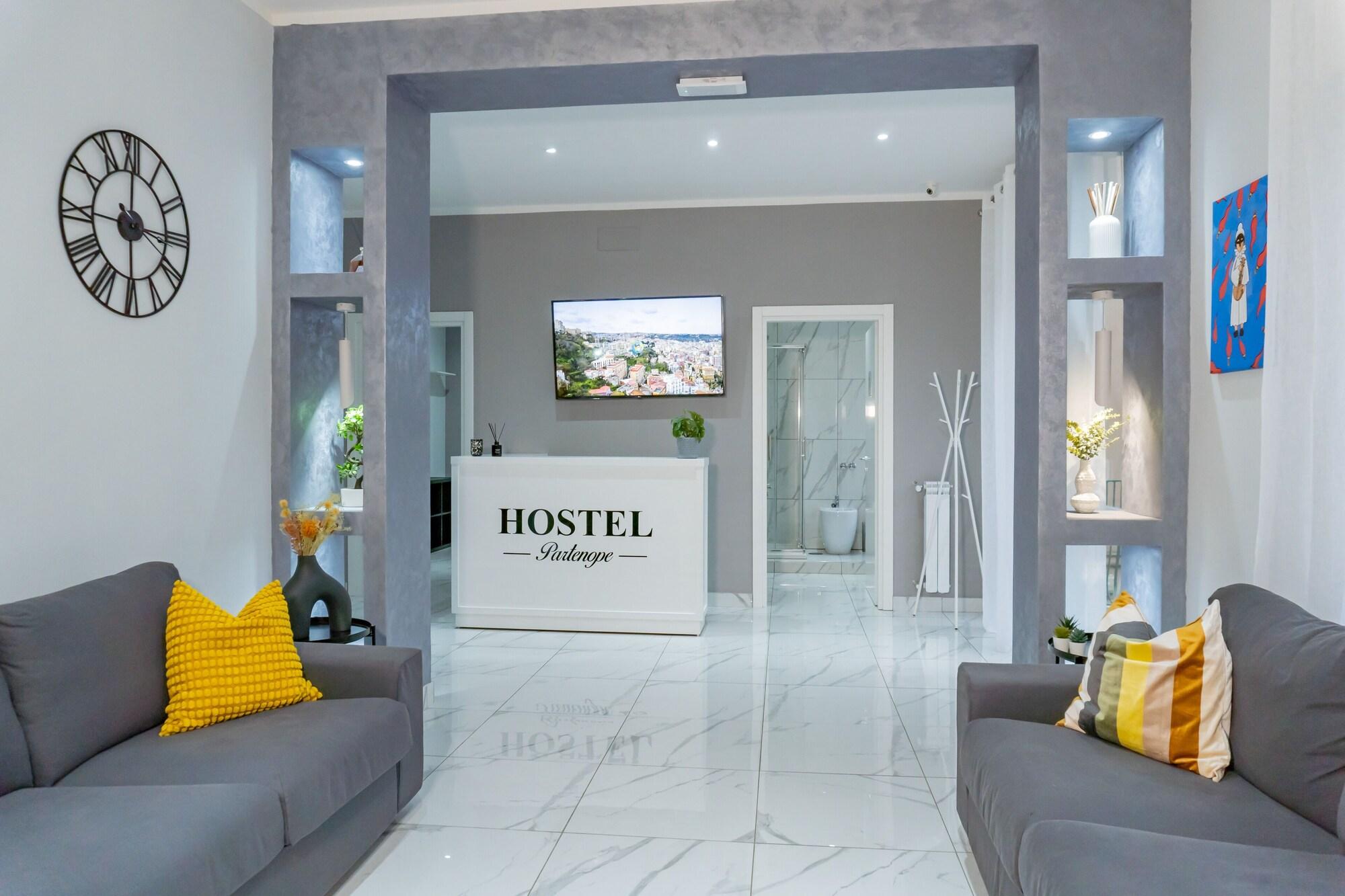 Varios Hostel Partenope