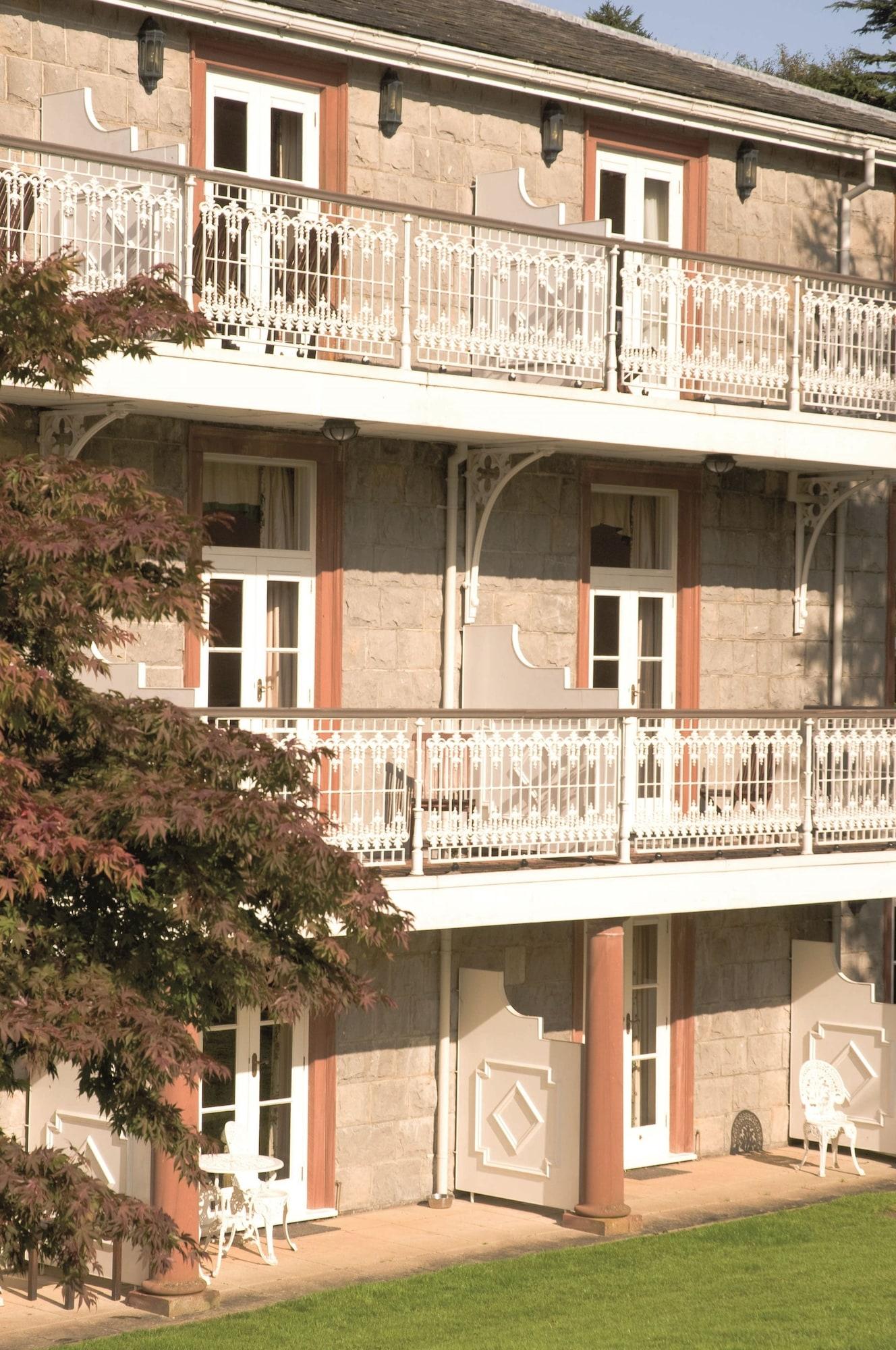 Vista Exterior Macdonald Leeming House