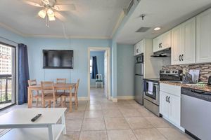 Alquiler Vacacional - Orlando Condo w/ Balcony: 1.3 Miles to Universal!