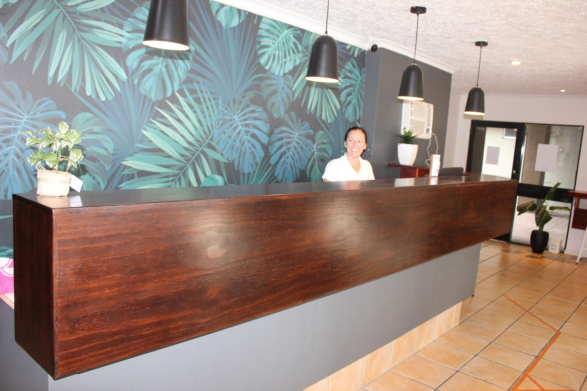 Vista Lobby Lake Central