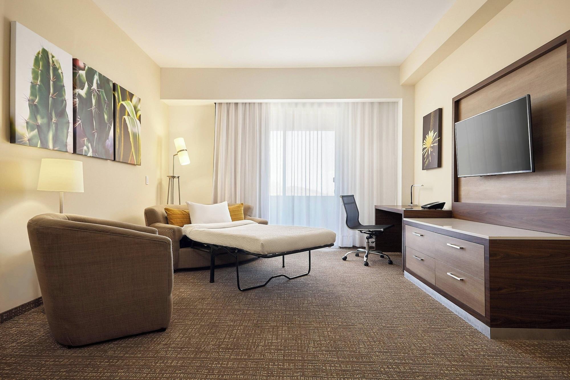 Habitación Courtyard by Marriott Hermosillo