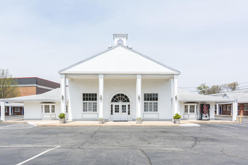 Vista Exterior Rodeway Inn