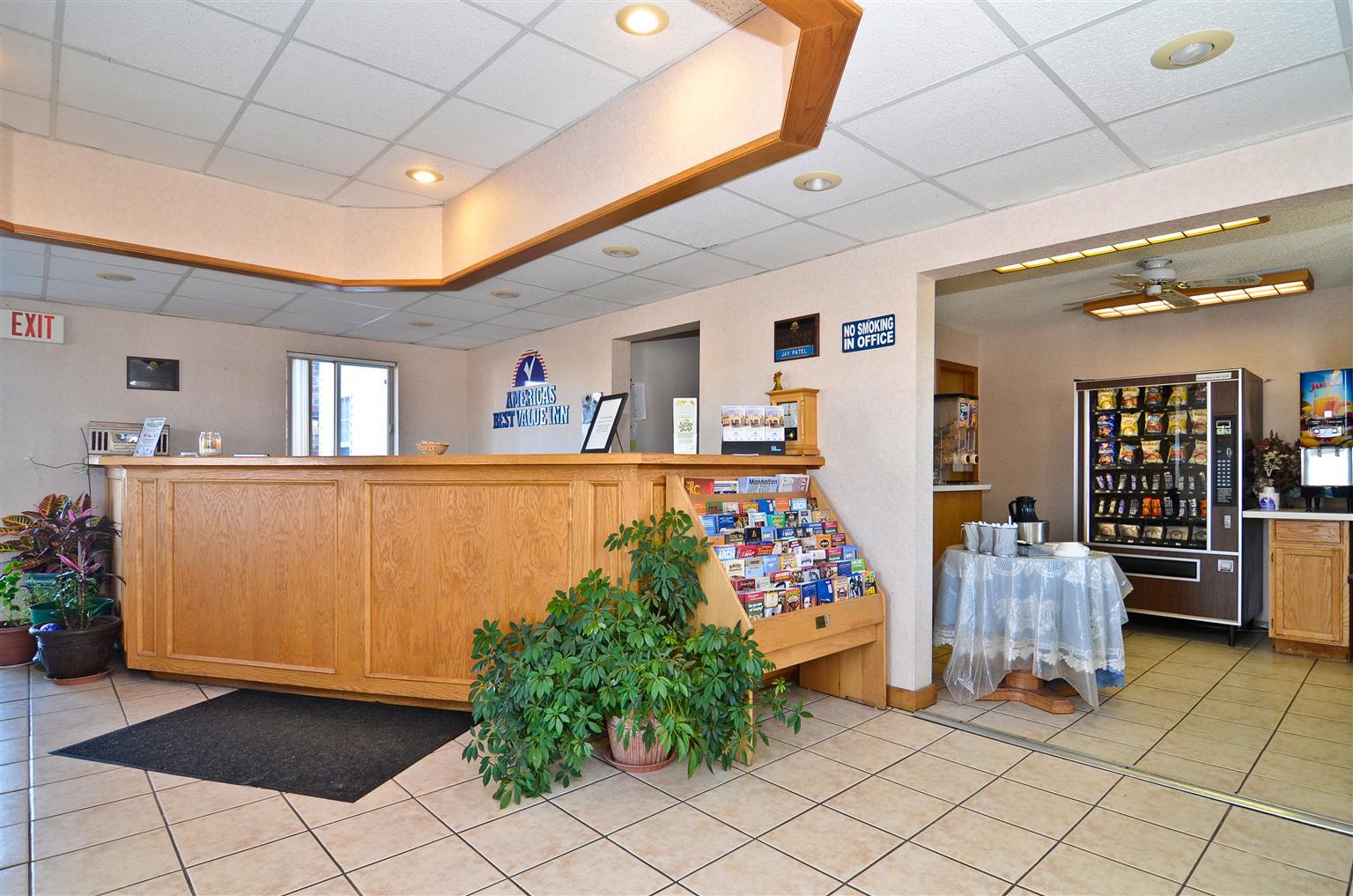Vista Lobby Americas Best Value Inn Grain Valley at I-70