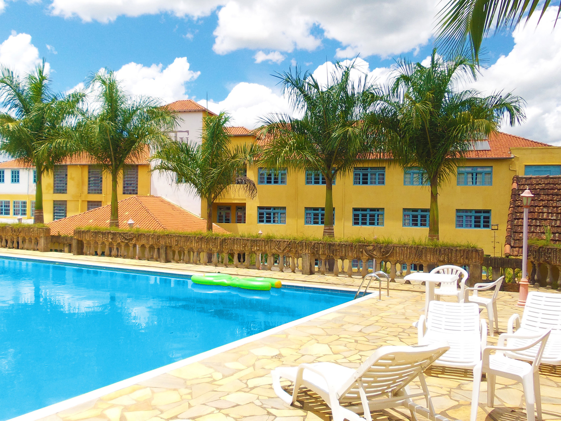 Vista Piscina Grande Hotel Trilogia