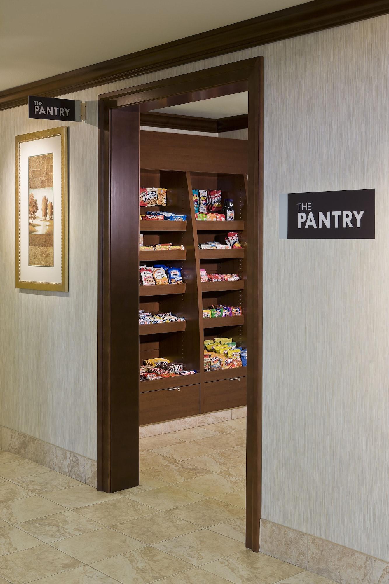 Bar/Salón Staybridge Suites El Paso Airport by IHG