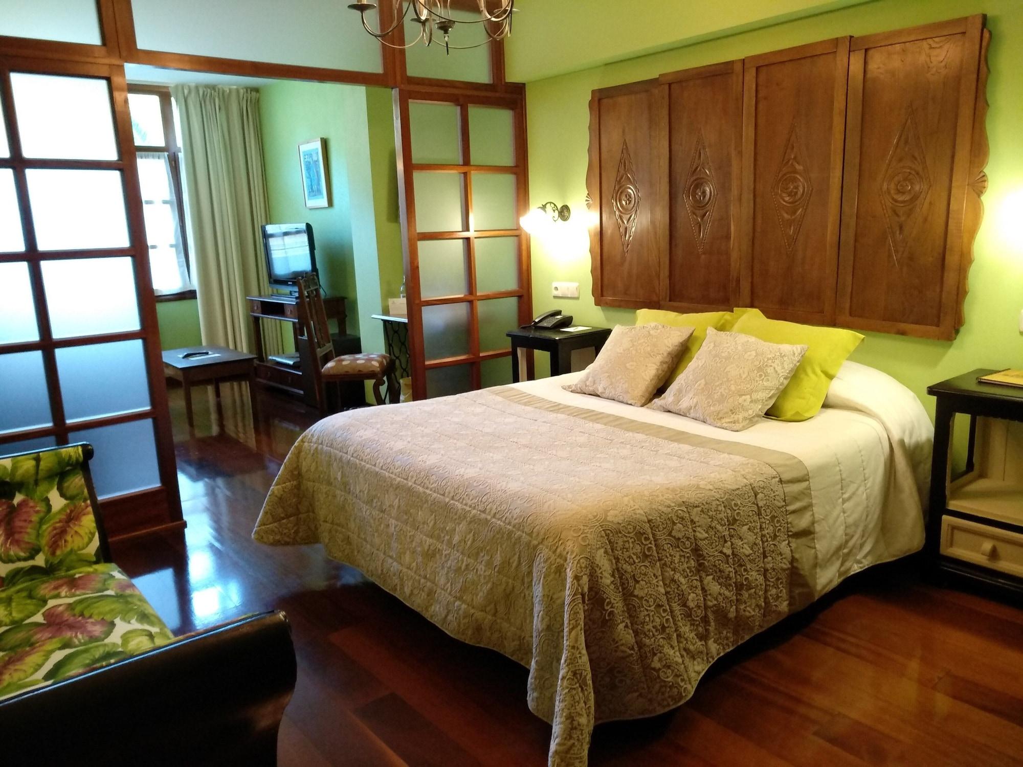 Varios Casa Vieja del Sastre