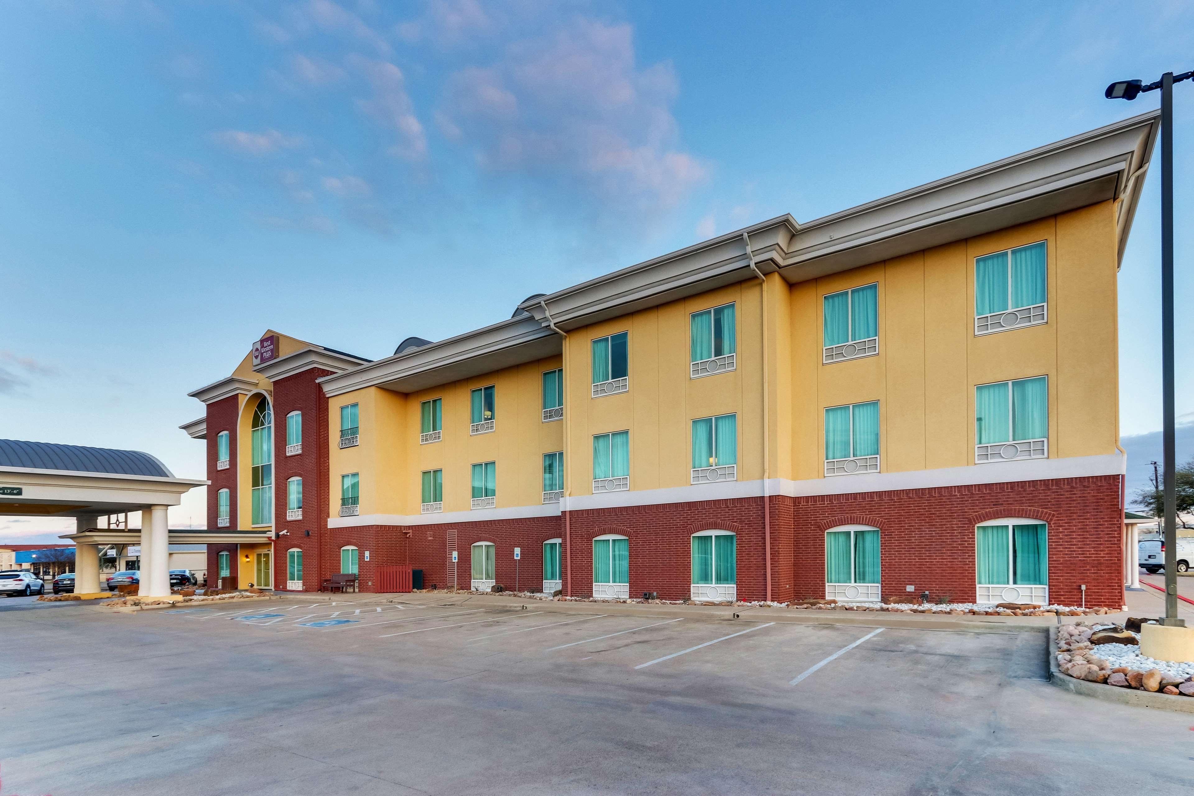 Vista Exterior Comfort Inn & Suites
