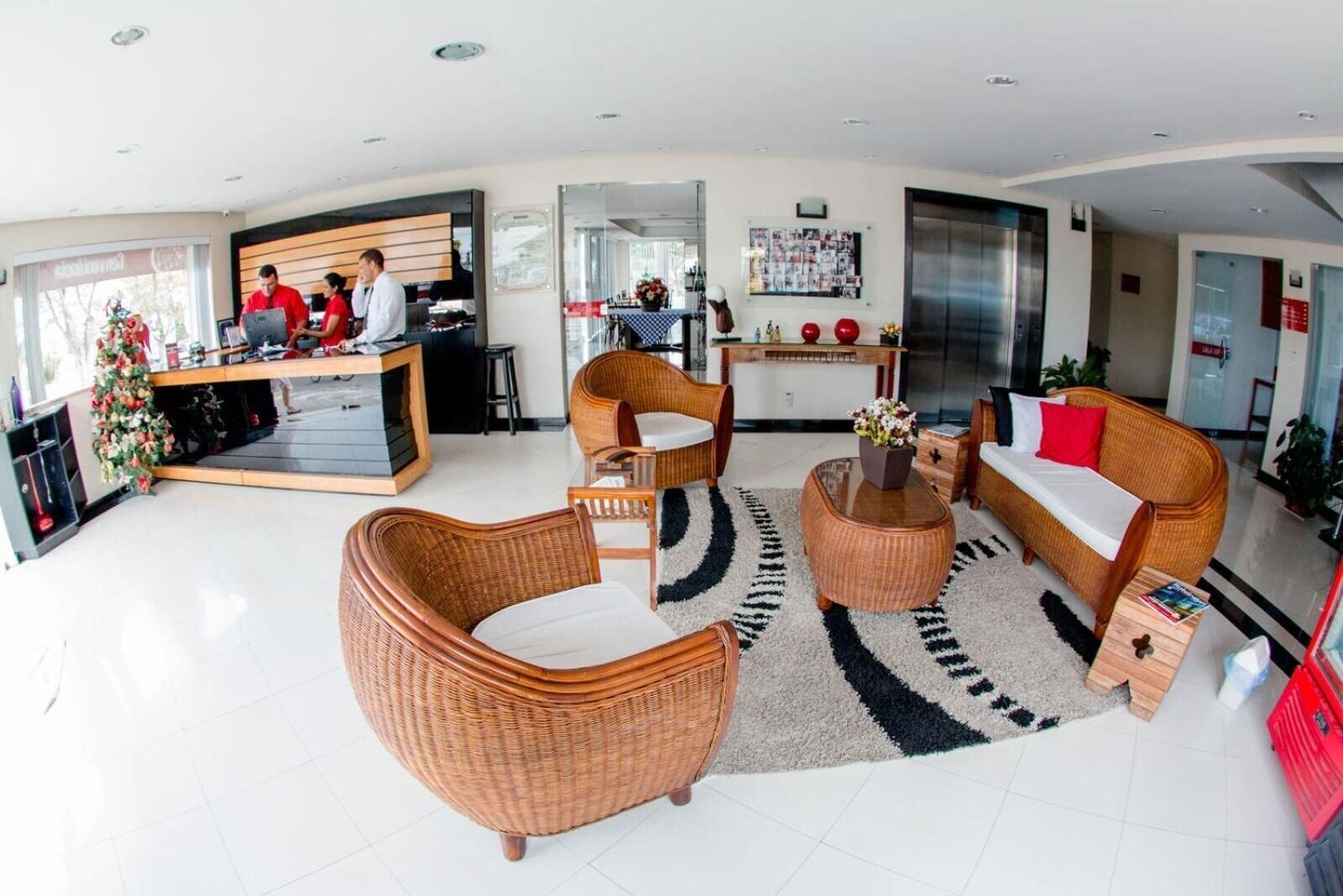 Vista Lobby Eunapolis Plaza Hotel