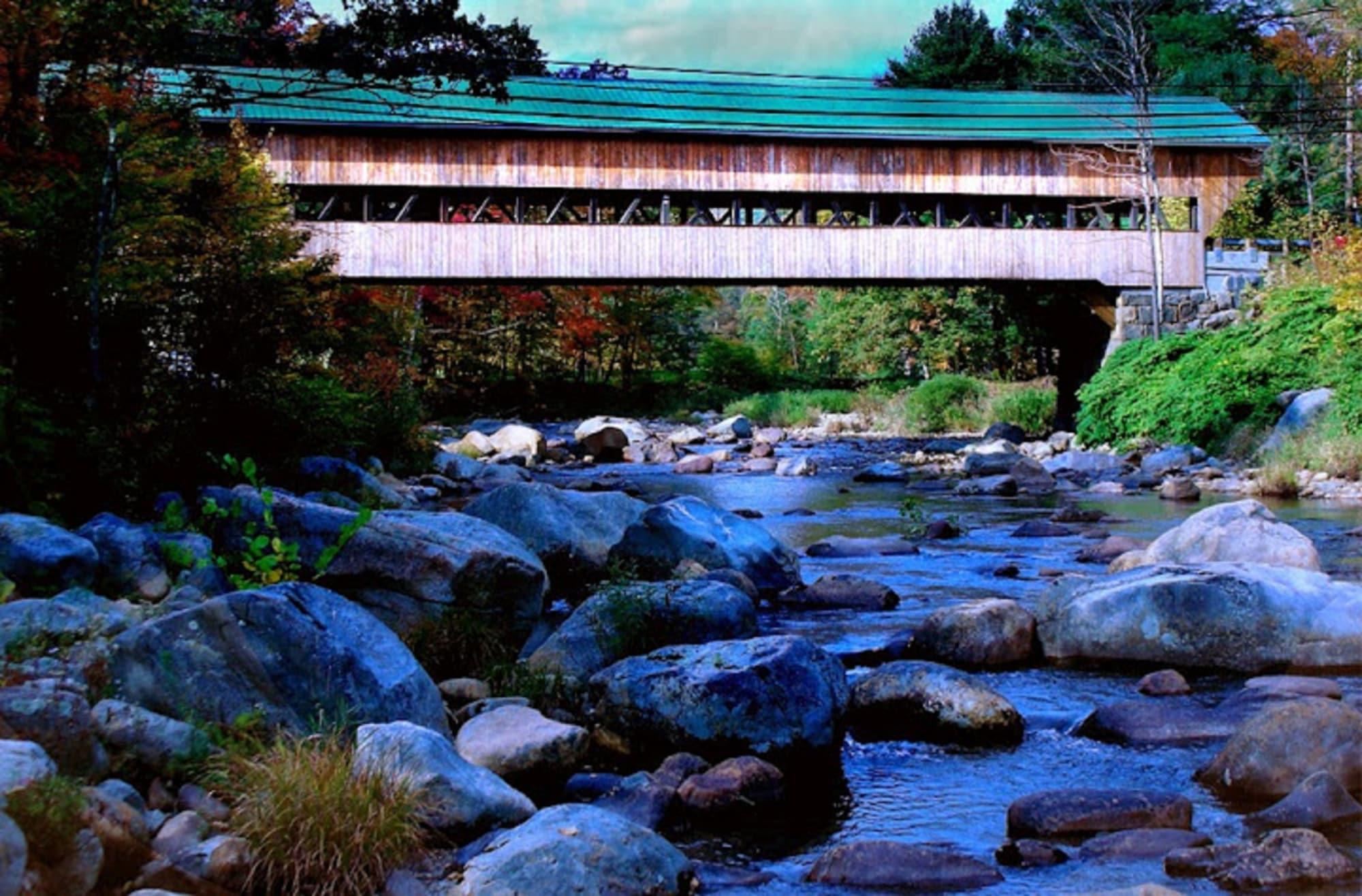 Varios Covered Bridge Riverview Lodge