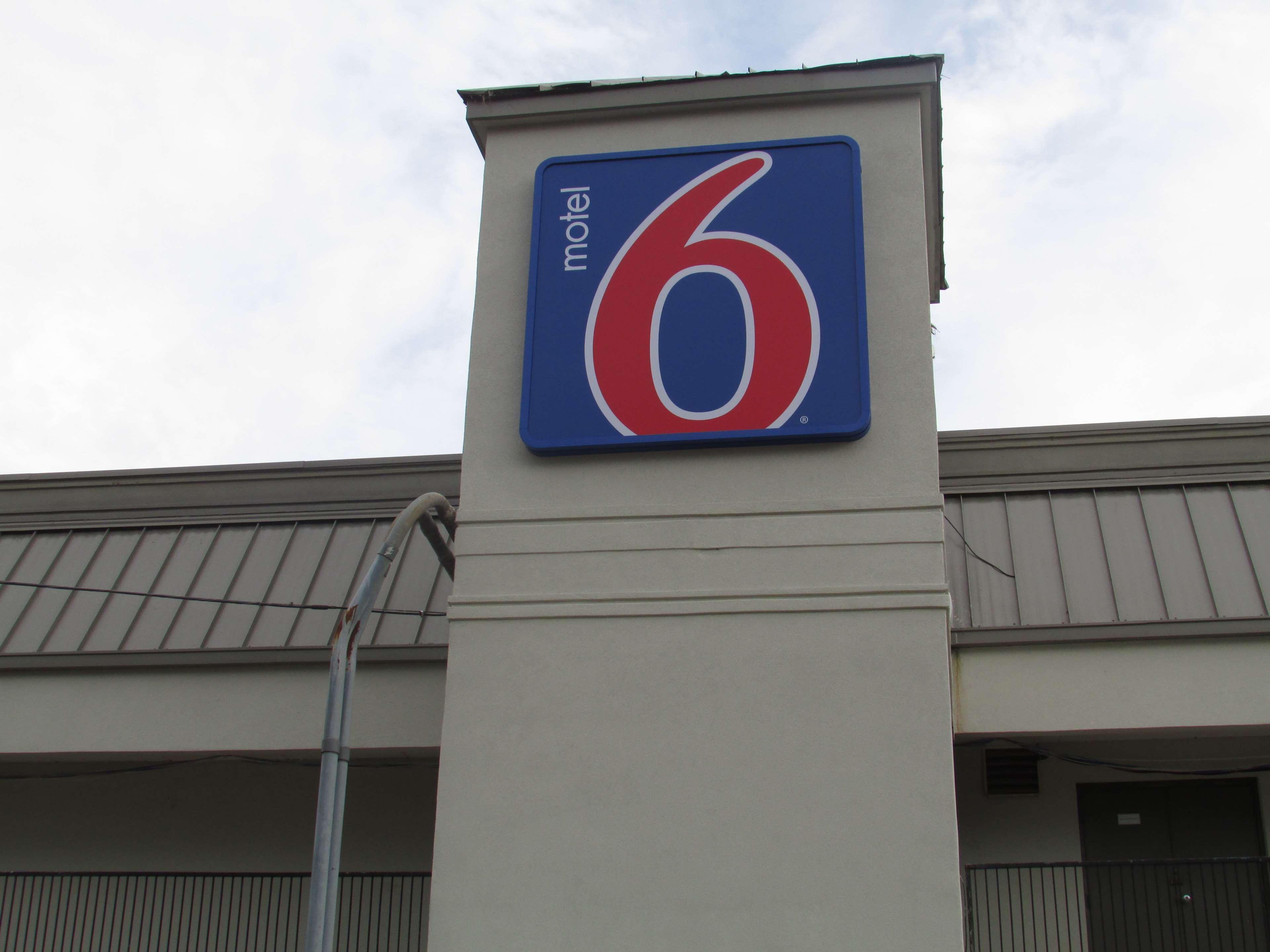 Vista Exterior Motel 6 Brookhaven, MS