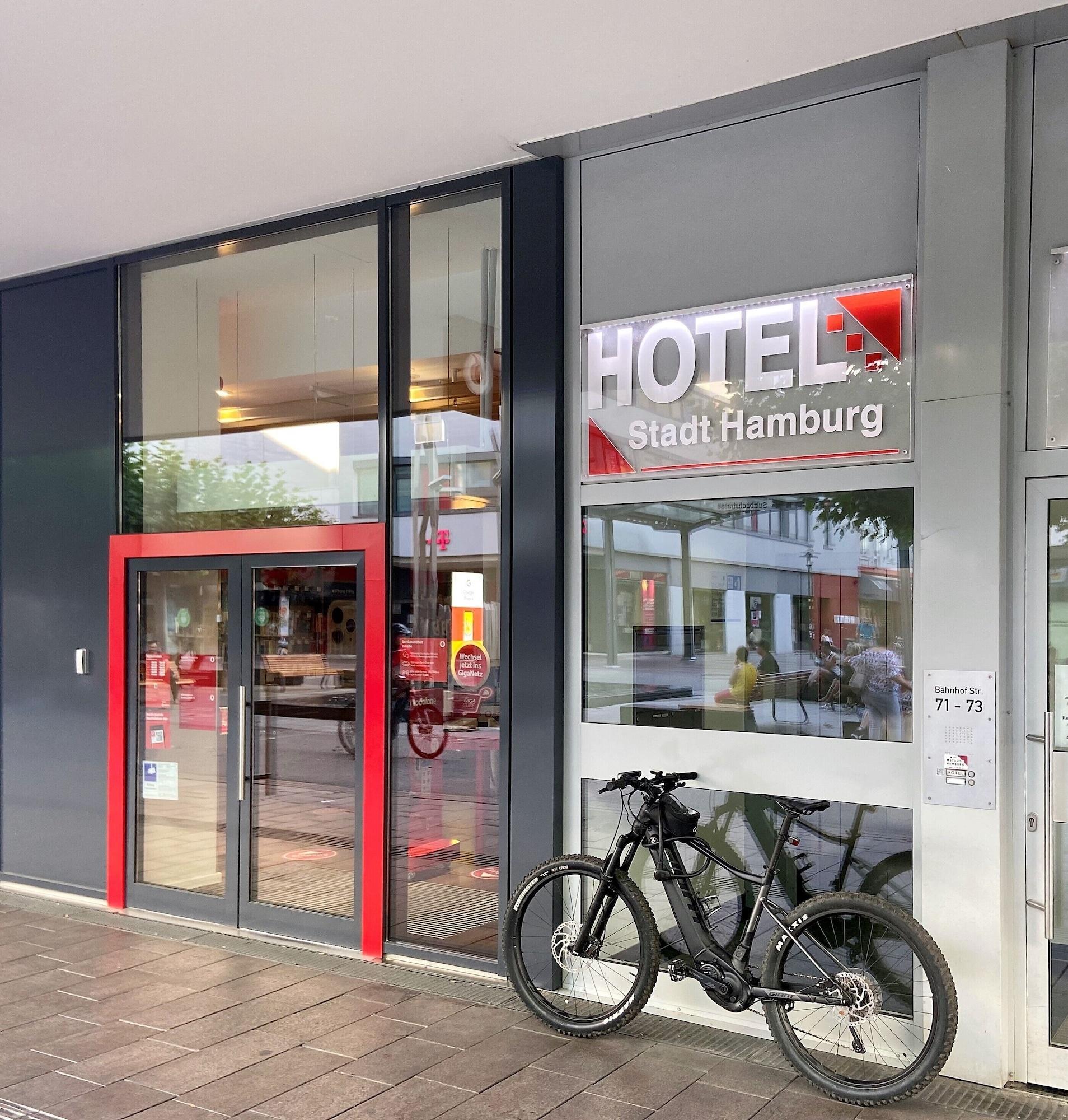 Vista Exterior Hotel Stadt Hamburg am Fluss Saarbrücken
