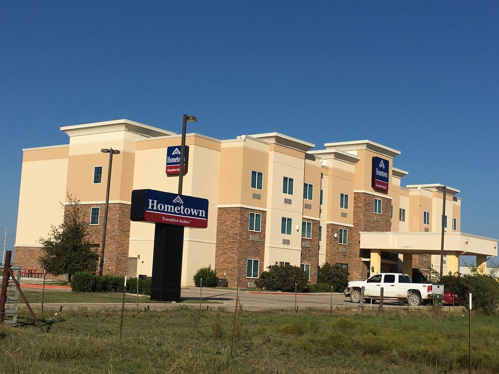 Vista Exterior Hometown Executive Suites
