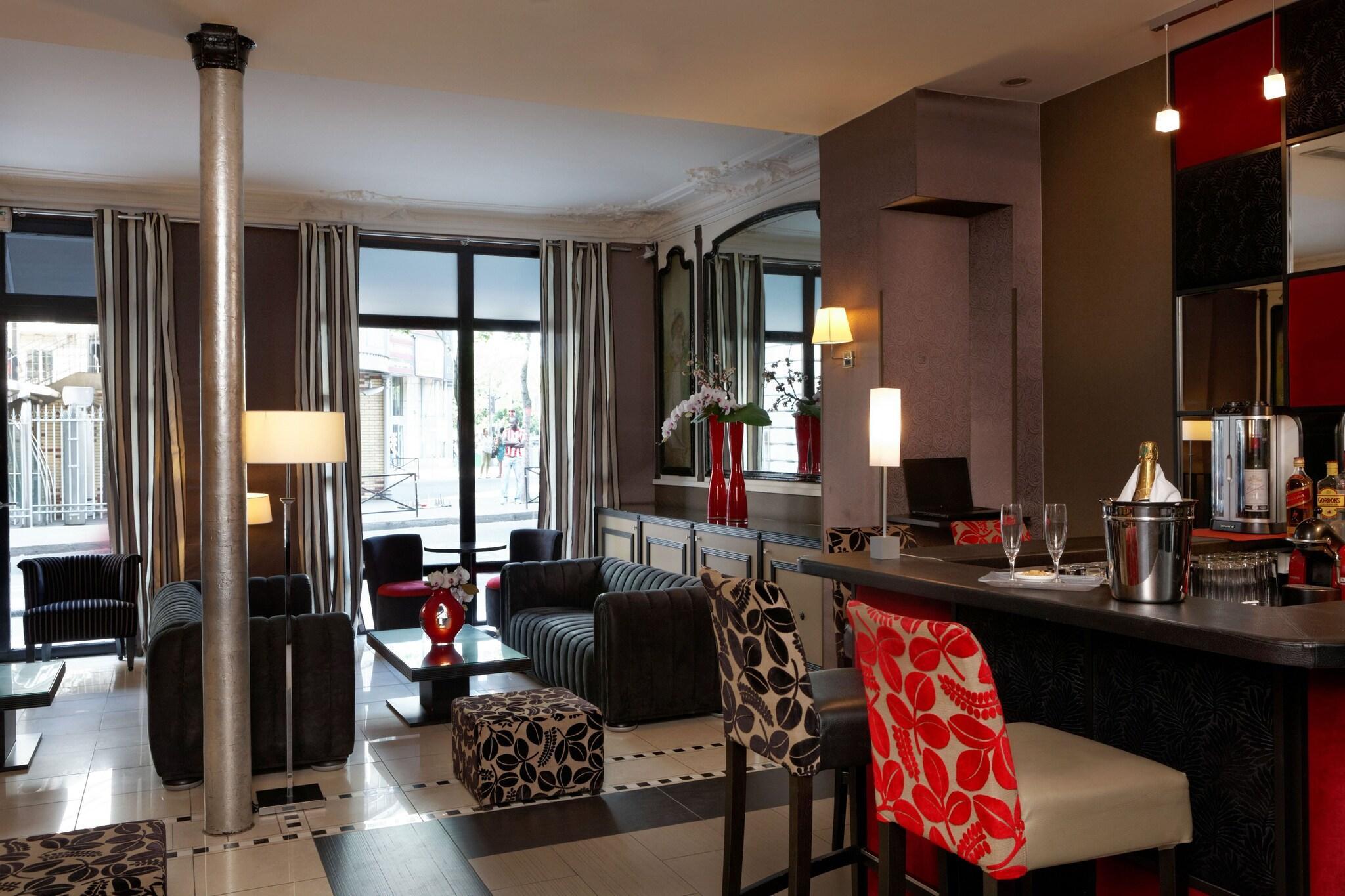 Bar/Salón Hotel Eiffel Seine