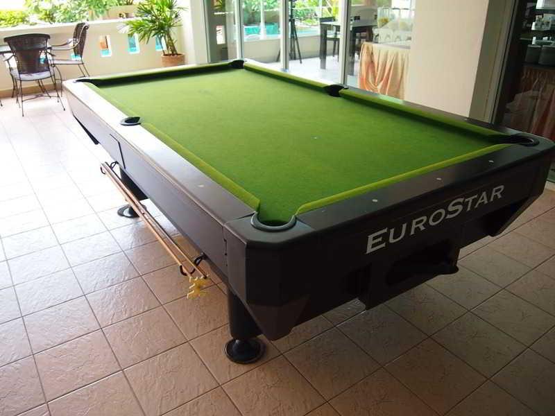 Instalaciones Recreativas Crown Pattaya Beach Hotel