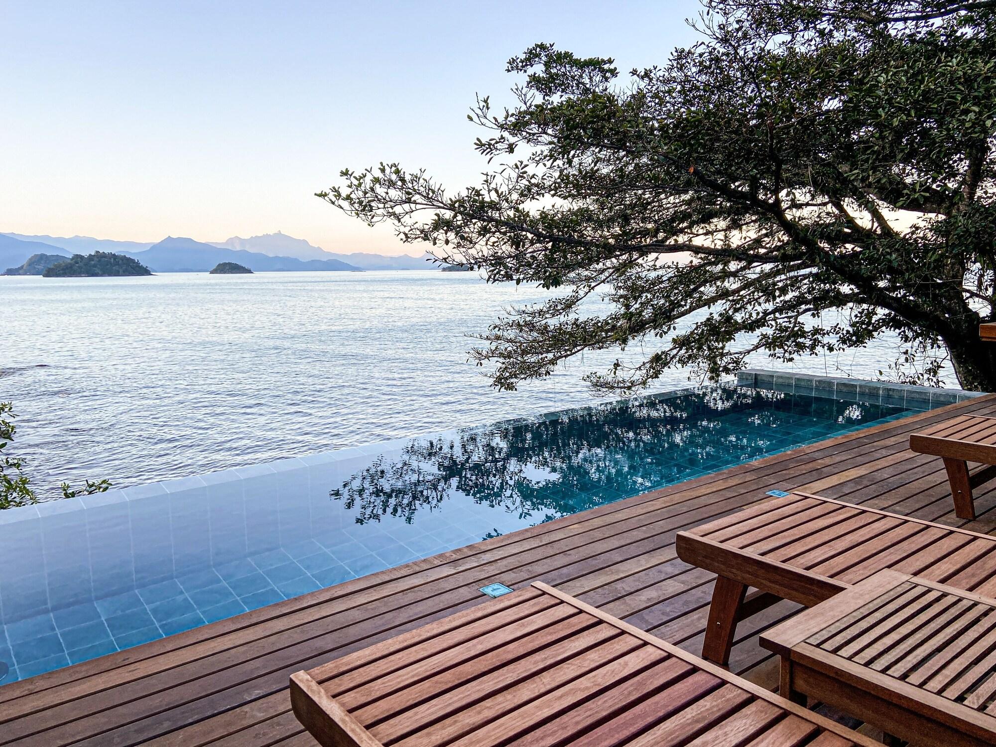 Vista Piscina Casa Luz Paraty