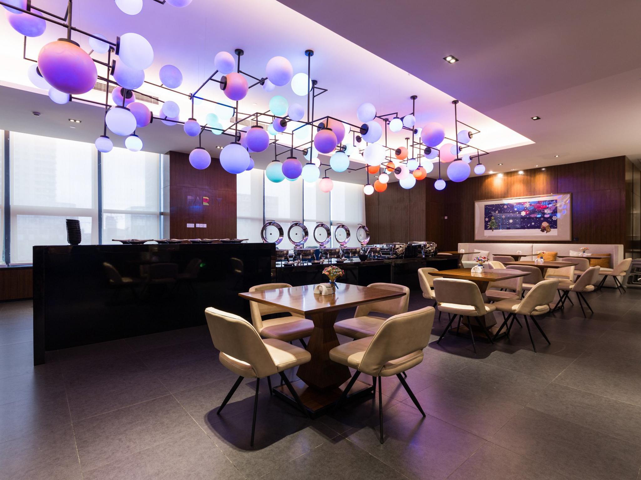 Restaurant MiniMax Hotel Shanghai Songjiang