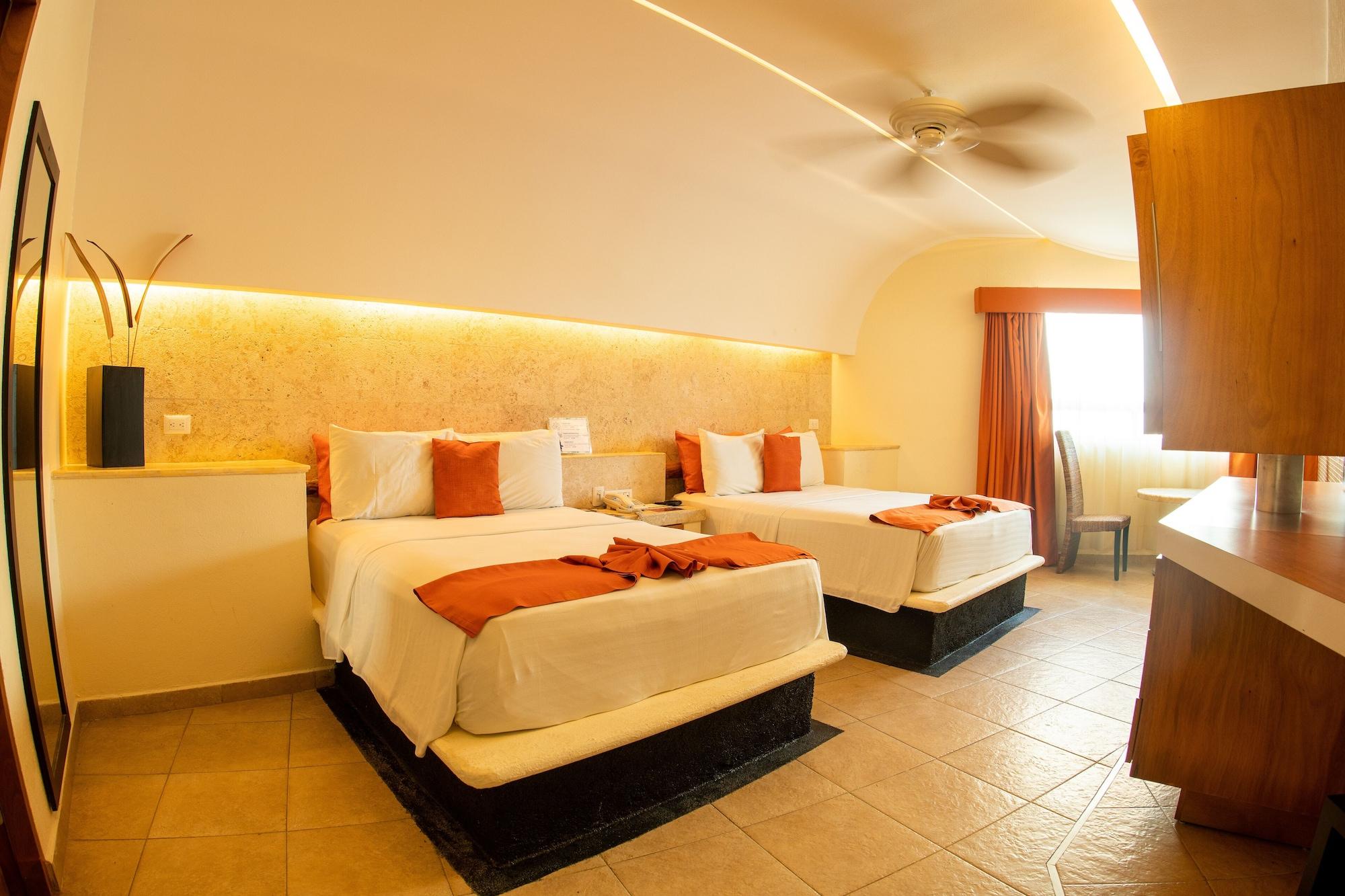 Habitación Artisan Family Hotels And Resorts Playa Esmeralda