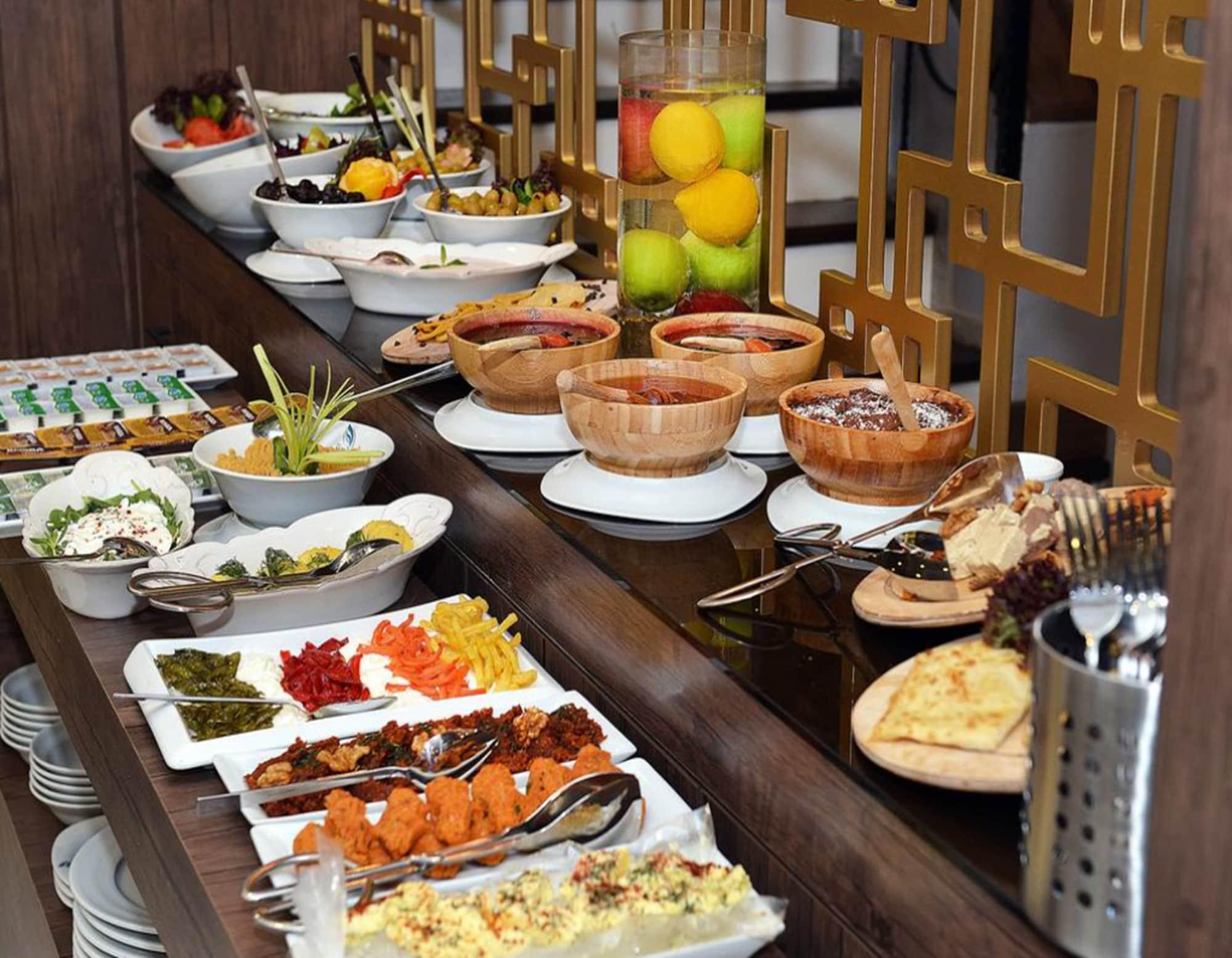 Restaurant Feri Suites
