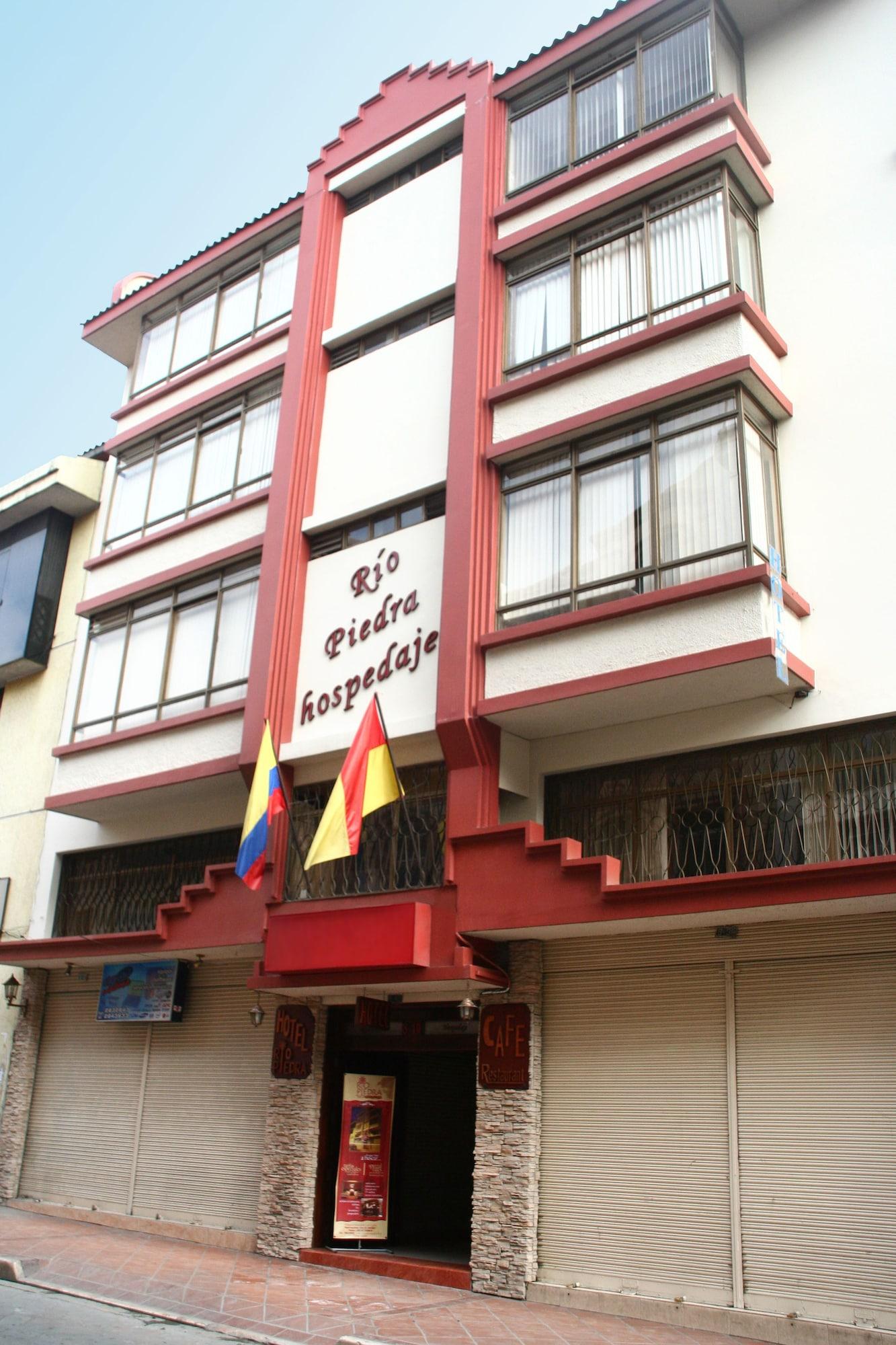 Vista Exterior Hotel Rio Piedra