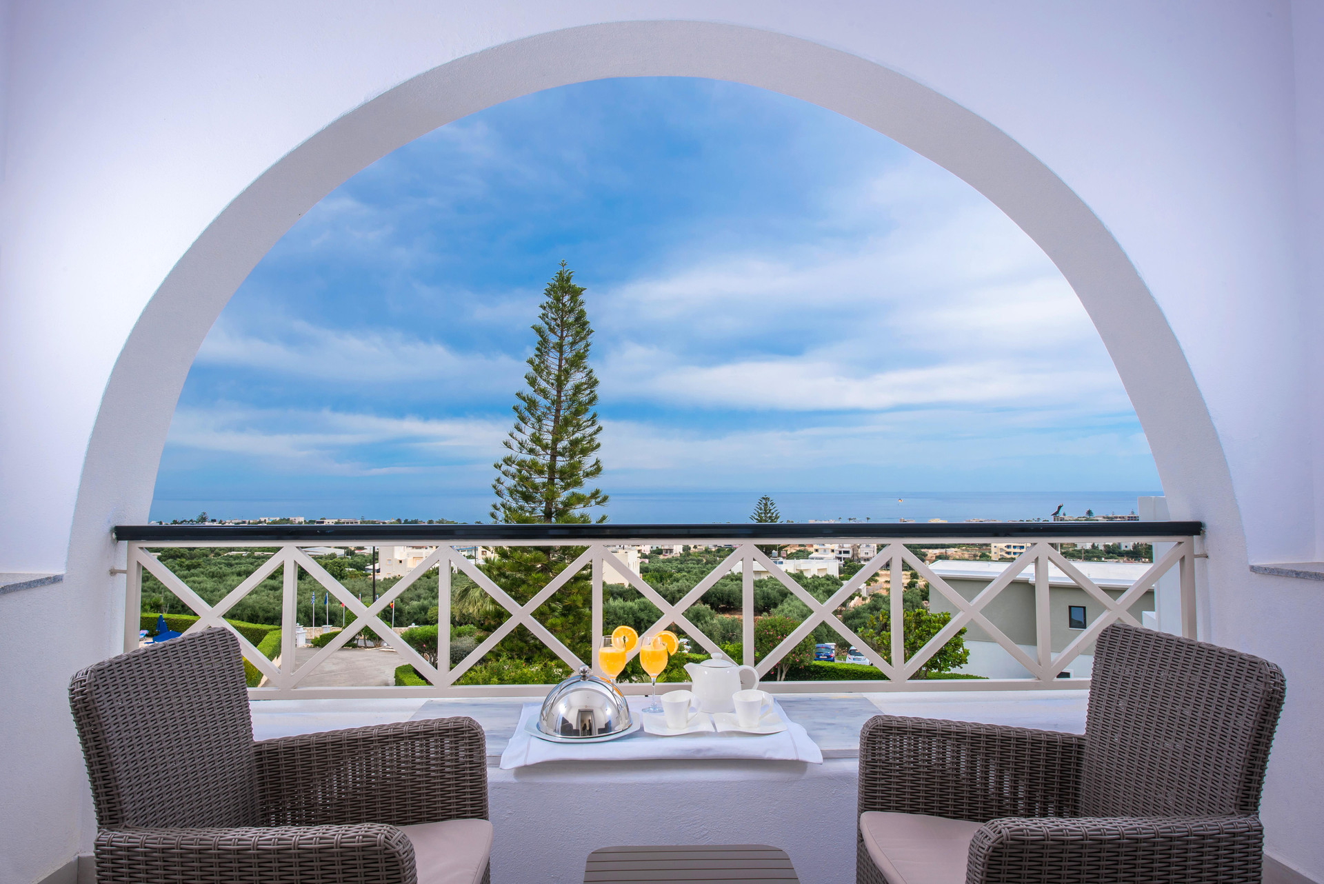 Playa Hotel Matheo Villas & Suites
