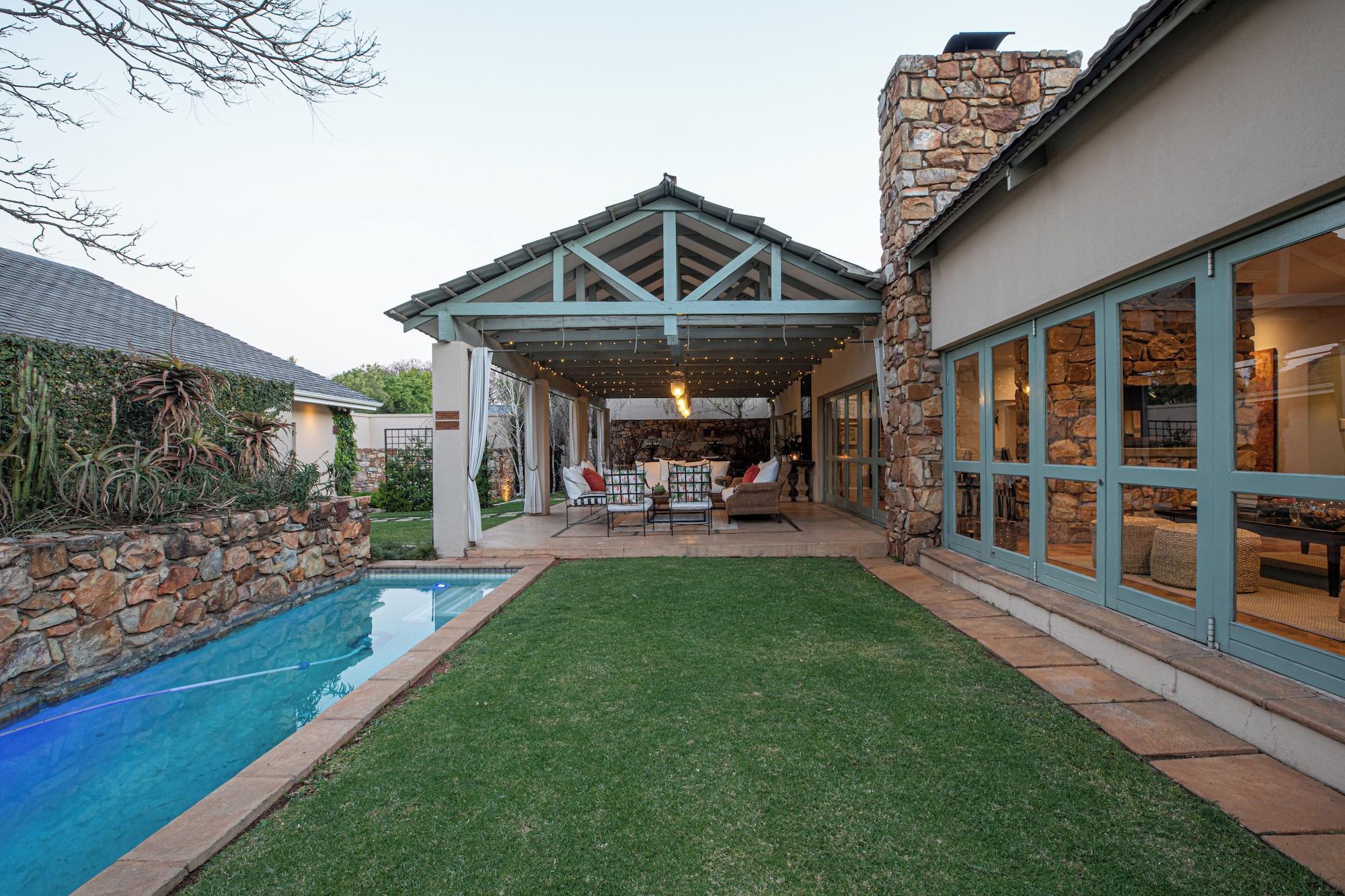 Vista Piscina The Parkwood