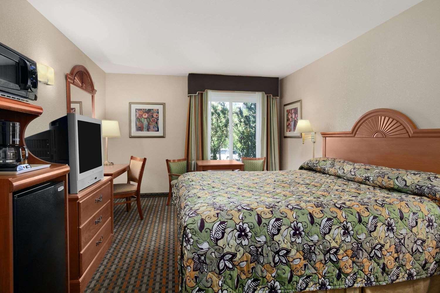 Habitación Travelodge by Wyndham Healdsburg Sonoma Wine Ctry