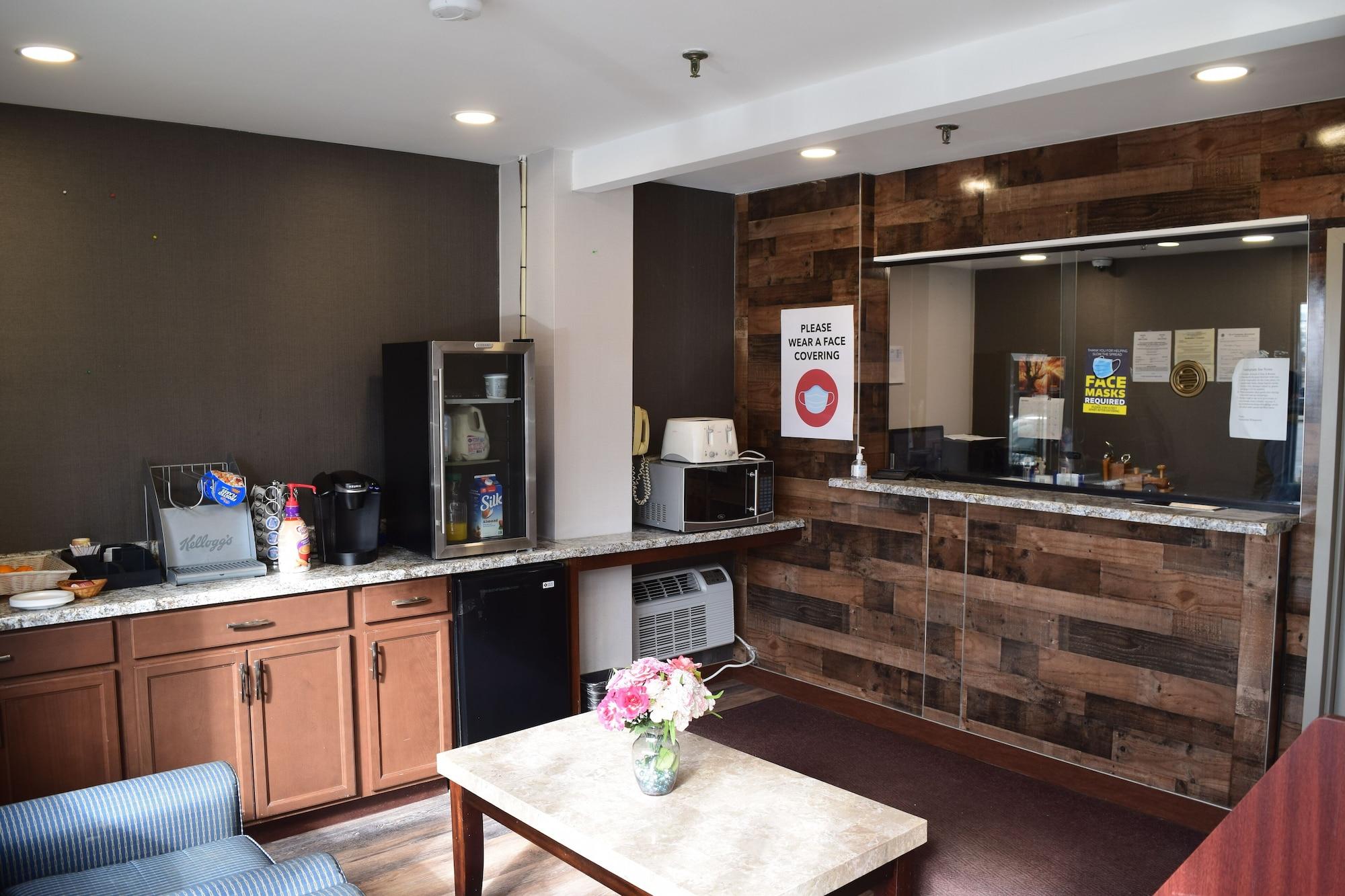 Vista Lobby Framingham Inn