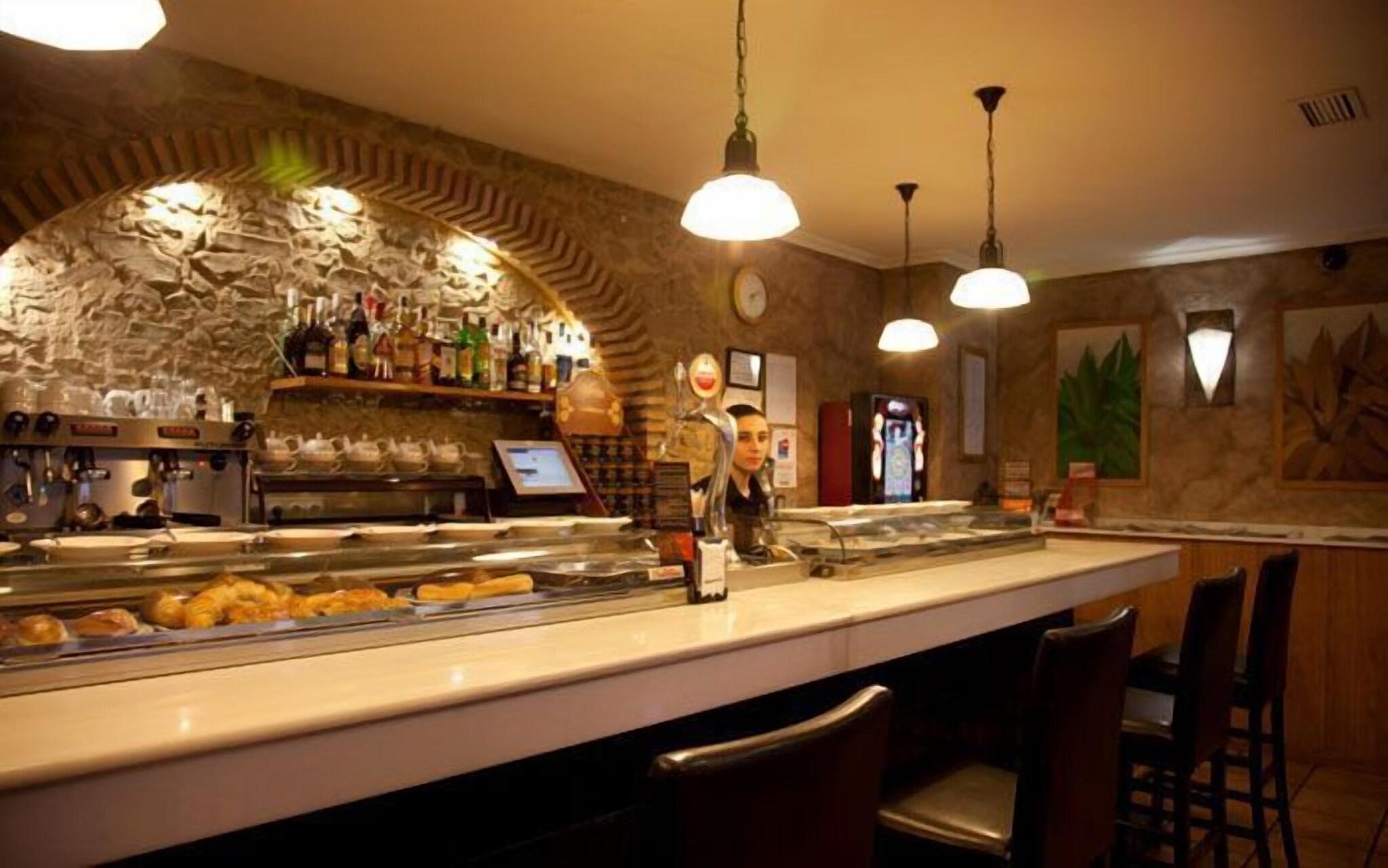 Bar/Salón Alfonso IX 