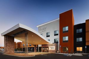 Alojamiento - Fairfield Inn&Suite by Marriott Fresno Yosemite Intl Airport