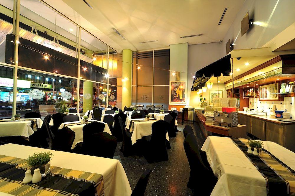 Restaurant Alpha Genesis Hotel