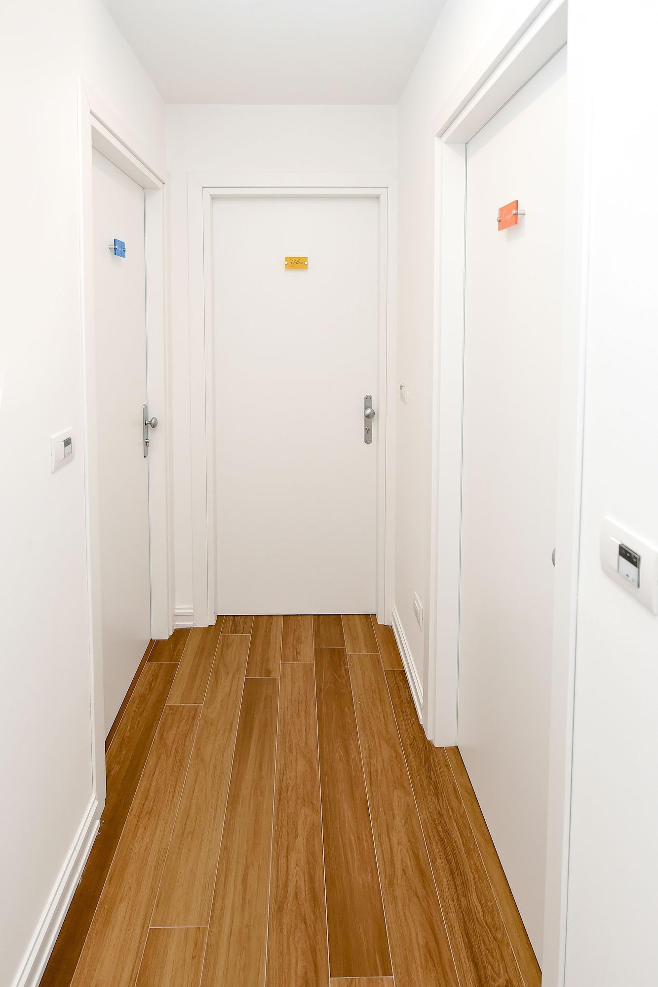 Vista Lobby Casa Pantone
