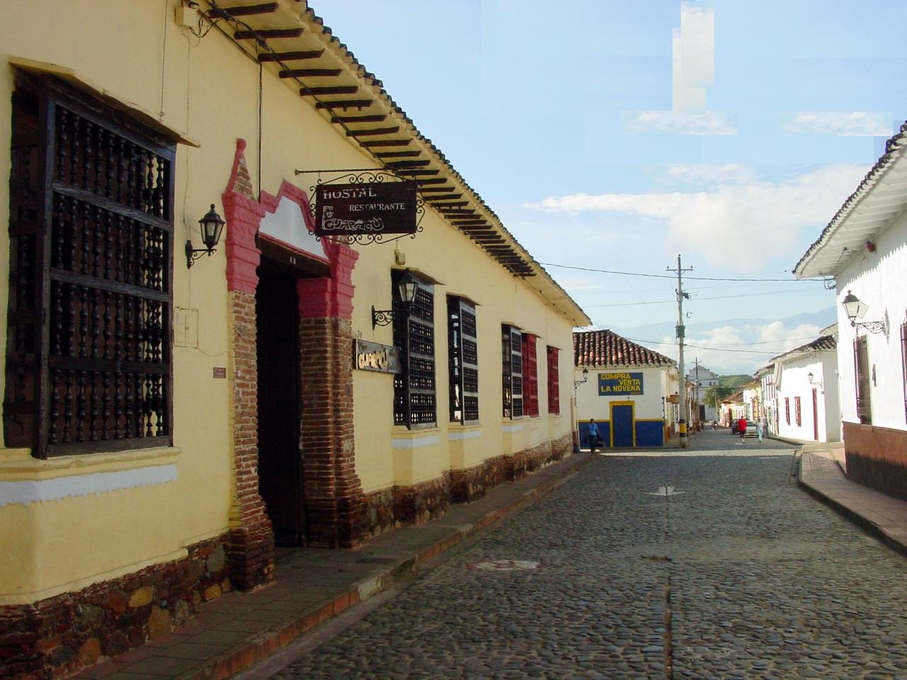 Varios Hostal Restaurante Guaracu