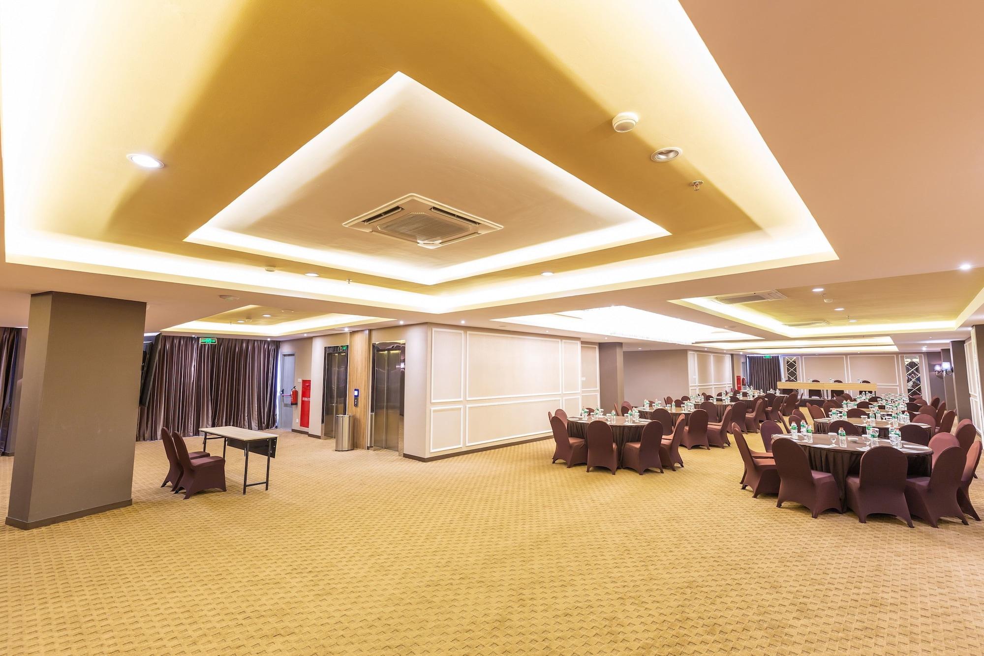 Salón de Baile Great Diponegoro Hotel Surabaya