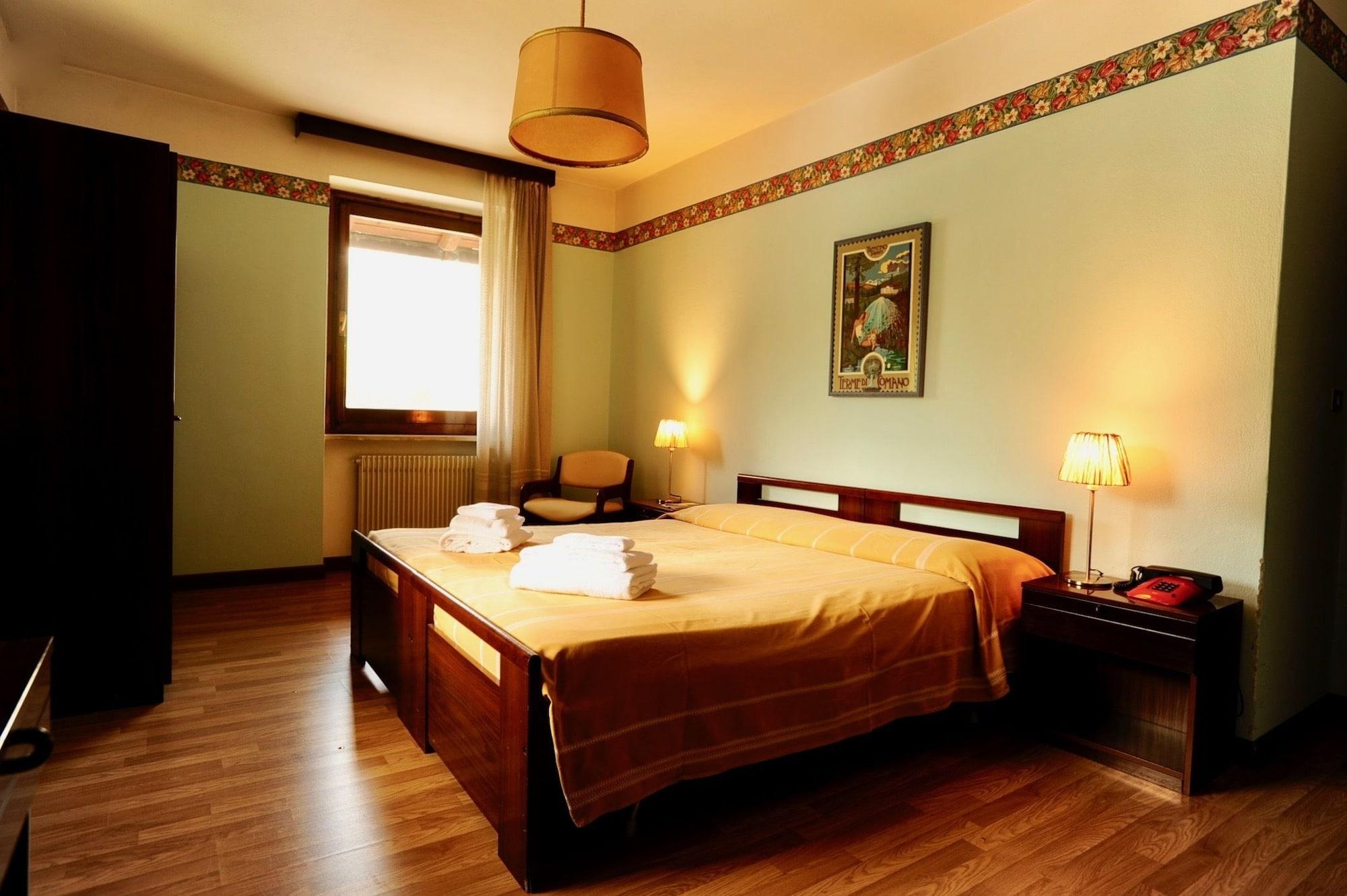 Varios Locanda Antica Italia