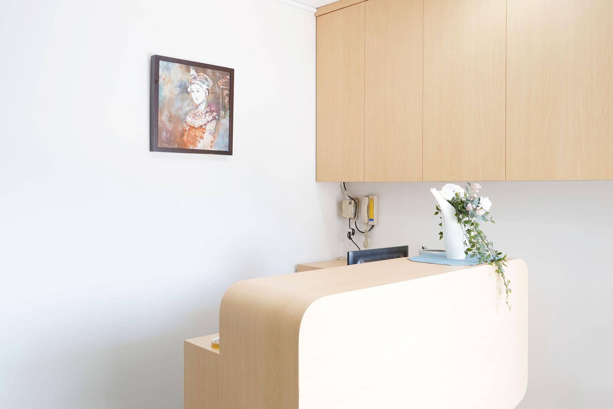 Vista Lobby UROOMS Senayan