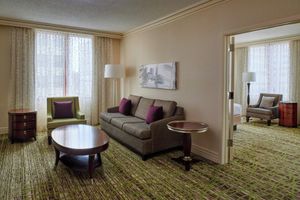 Alojamiento - Cleveland Marriott Downtown at Key Tower