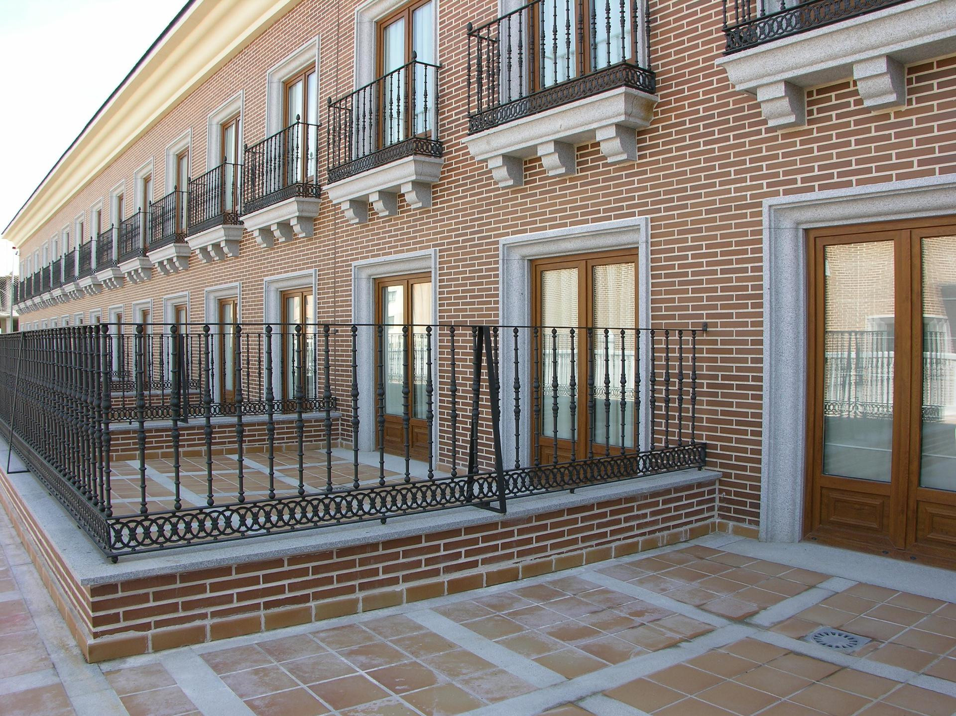 Vista Exterior Hotel II Castillas Ávila
