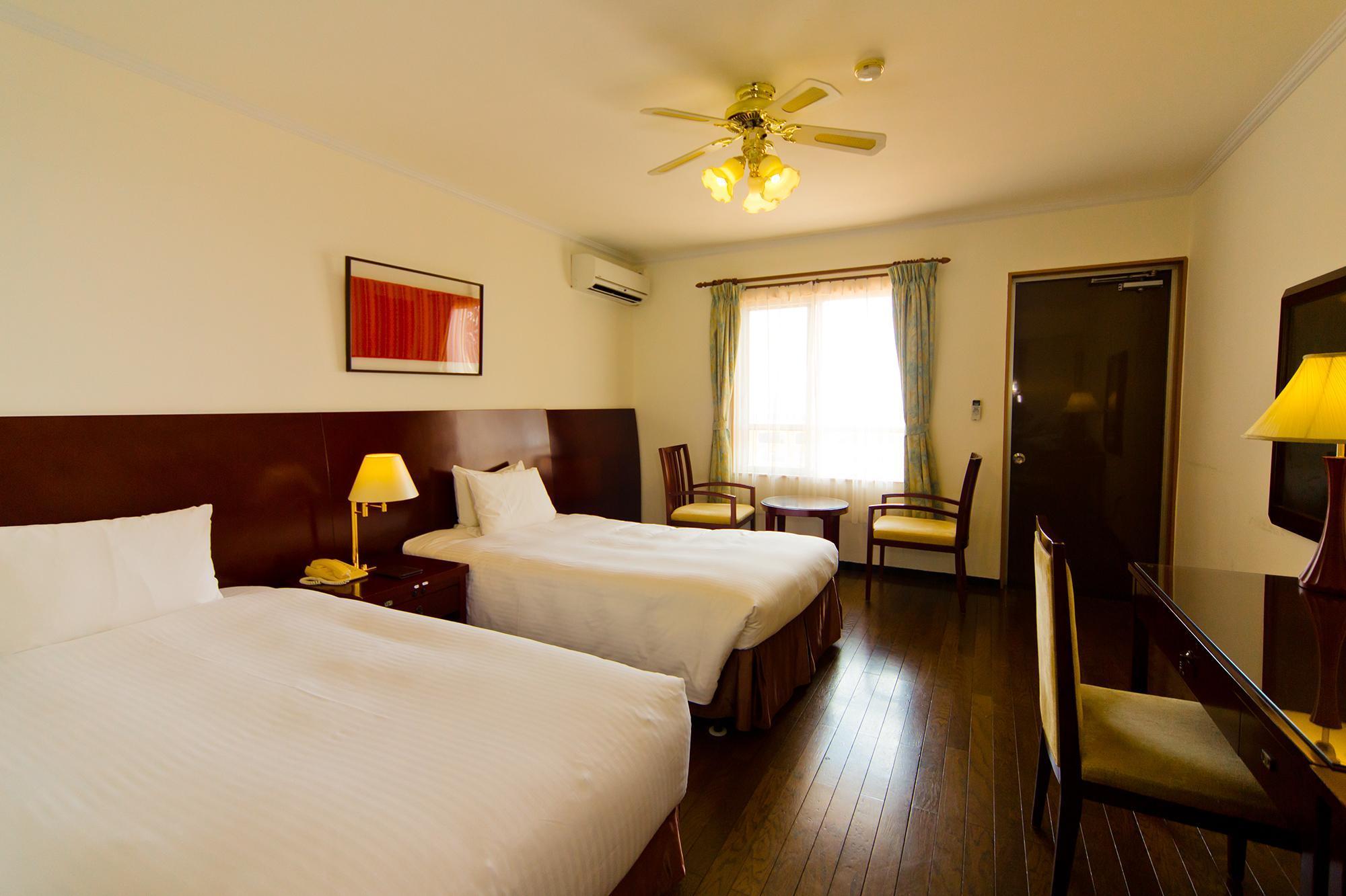 Vista Exterior Coco Garden Resort Okinawa